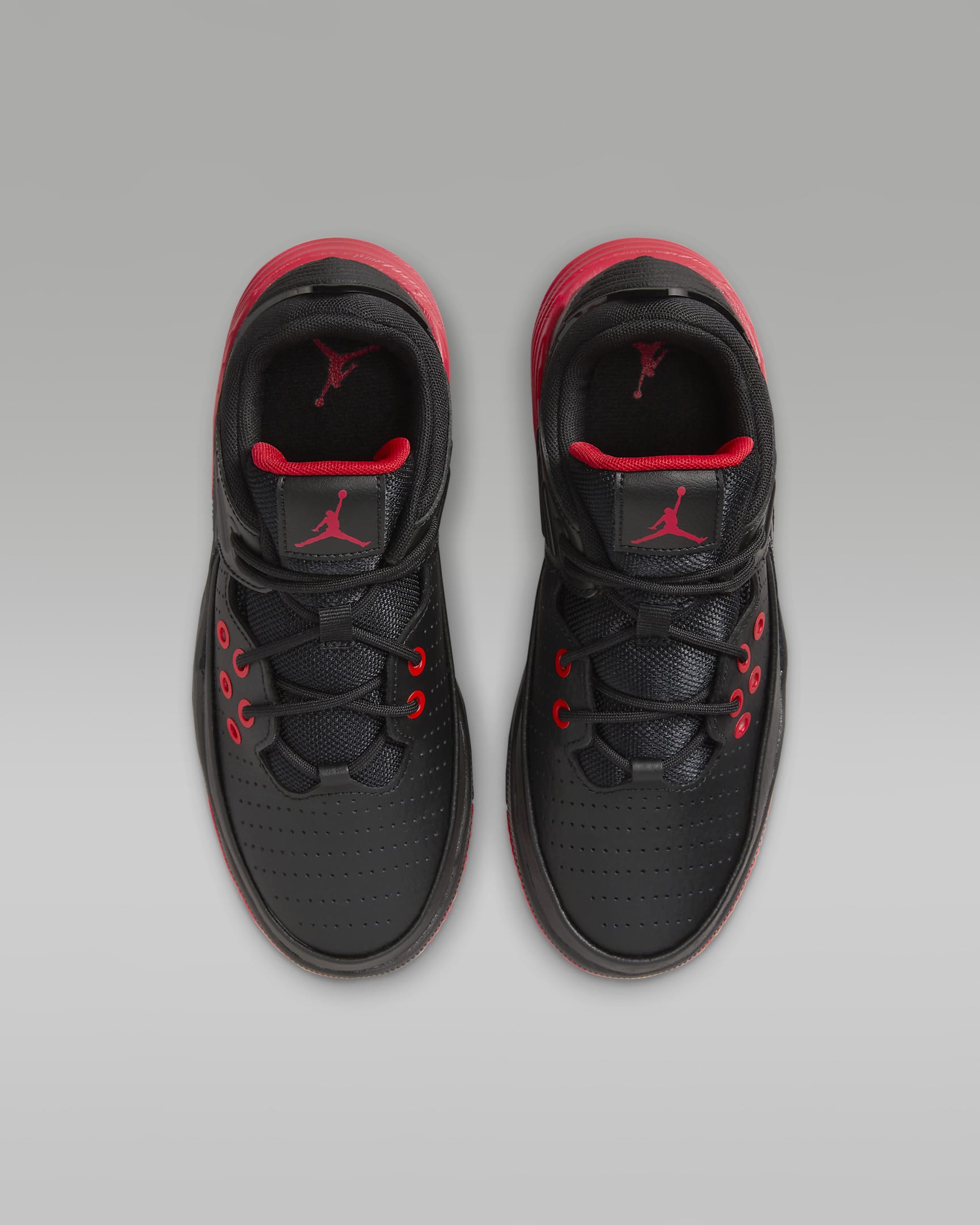 Jordan Max Aura 5 Older Kids' Shoes. Nike DK