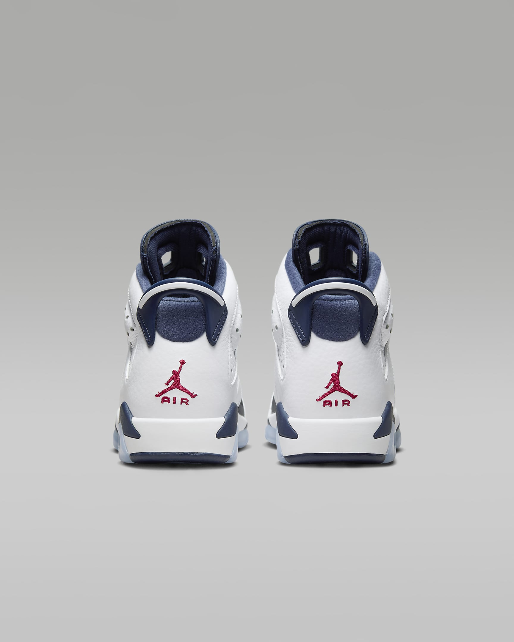 Air Jordan 6 Retro «White and Midnight Navy» sko til store barn - Hvit/Midnight Navy/Varsity Red