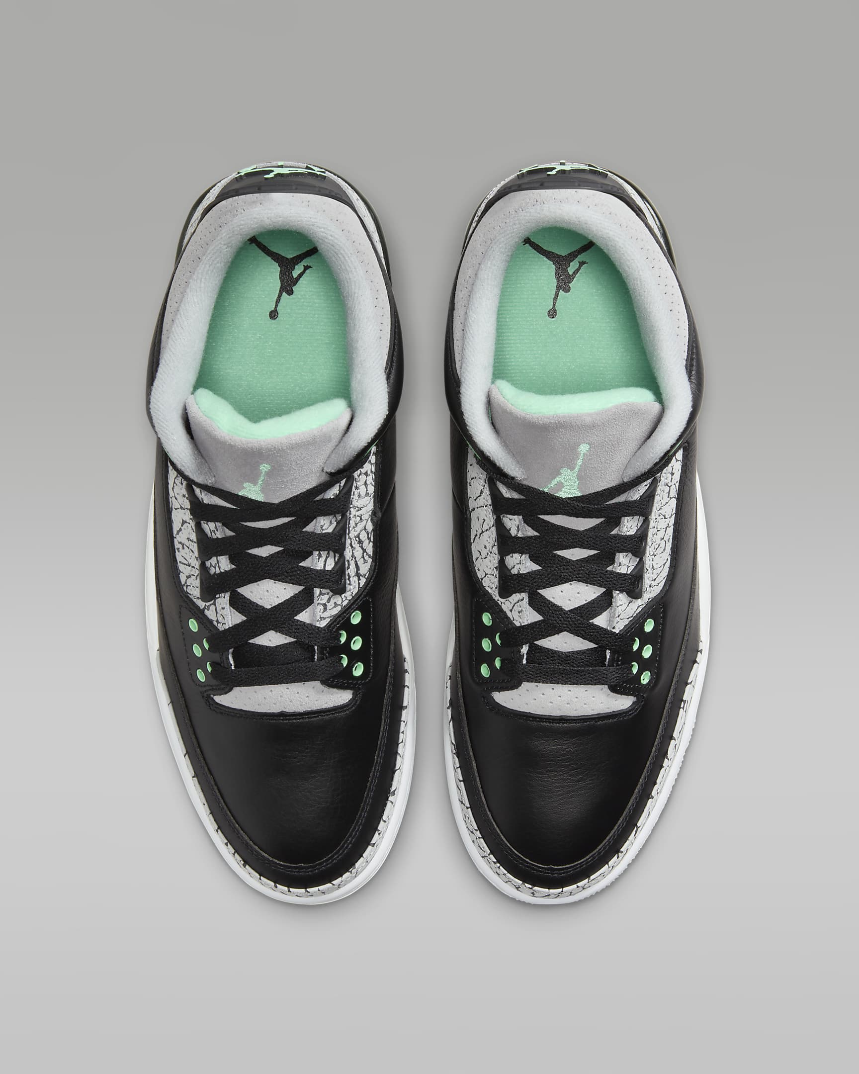 Nike Air Jordan 3 Retro Green Glow Men’s Shoe Review: Sneakerhead’s Dream!