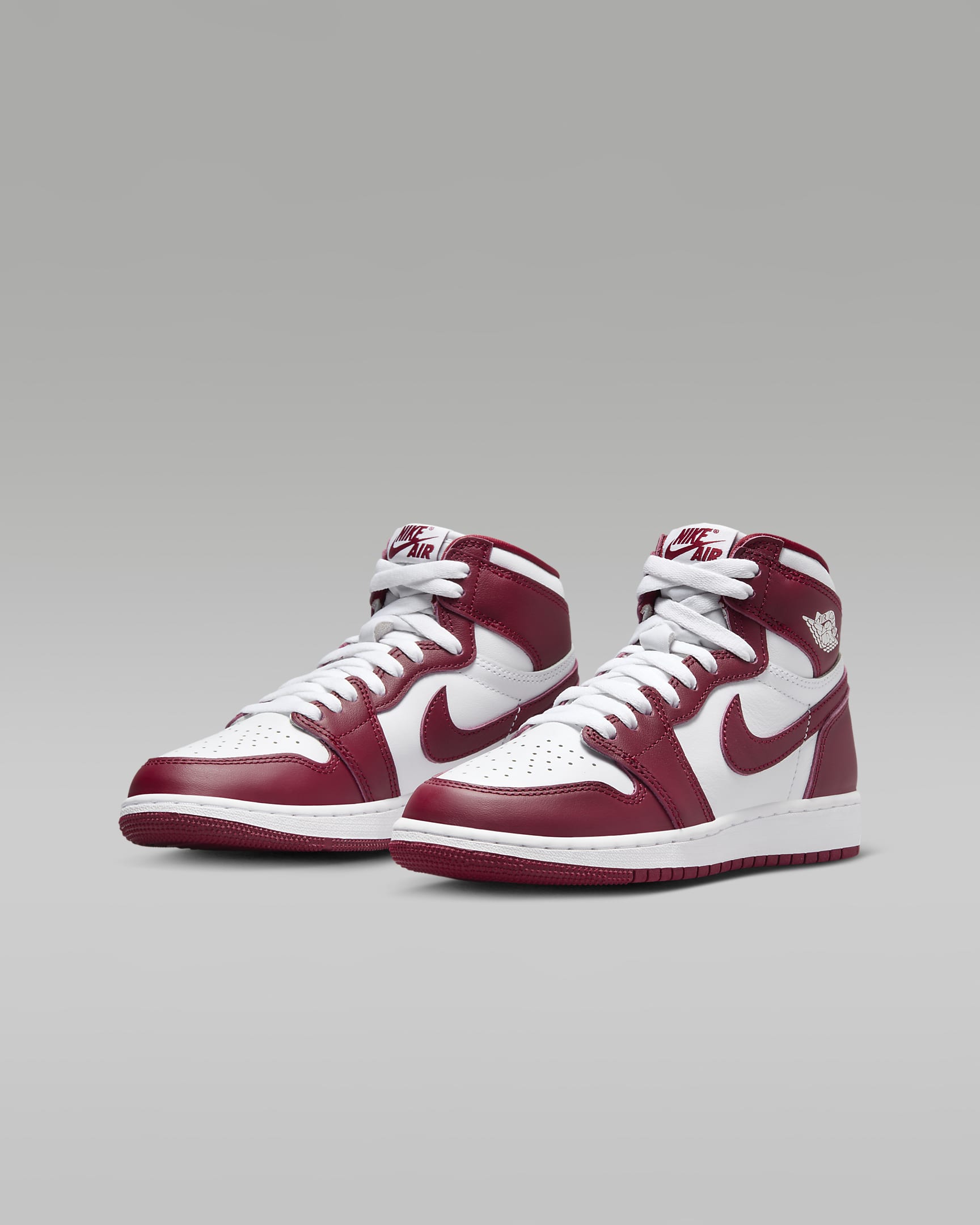 รองเท้าเด็กโต Air Jordan 1 High OG - ขาว/Team Red