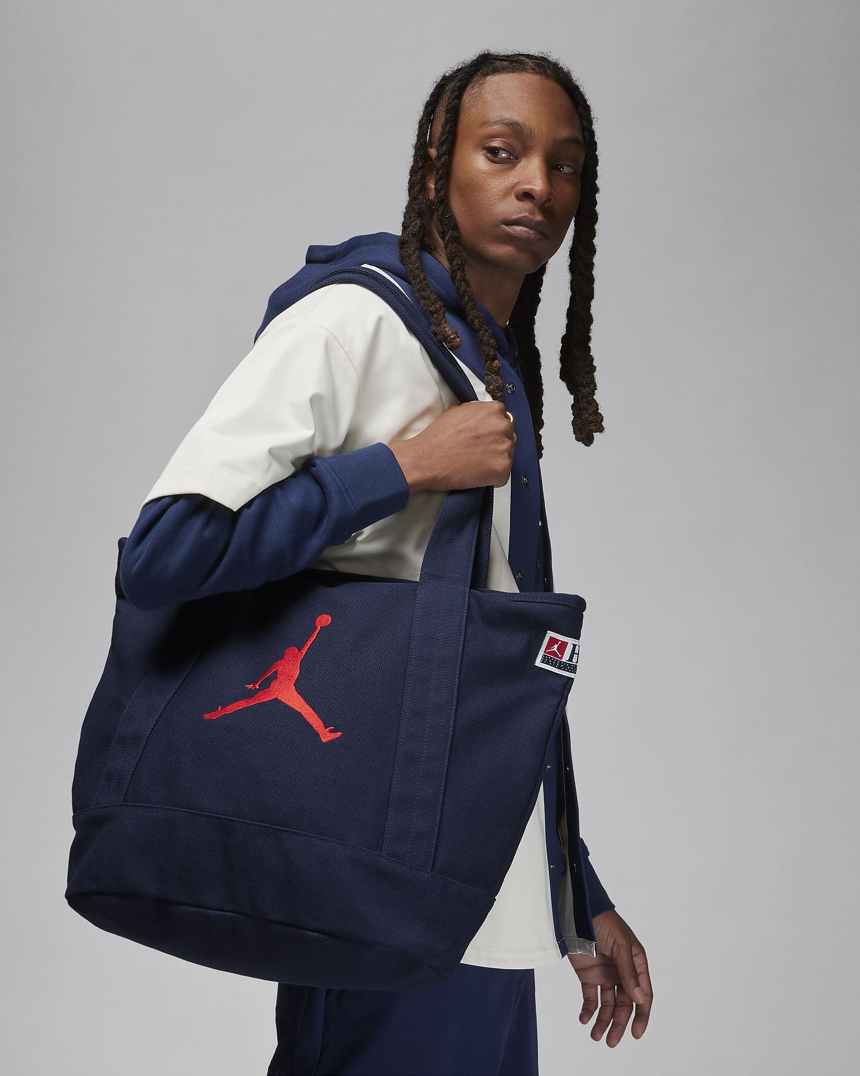 Jordan Howard Tote Tote Bag (30L). Nike.com