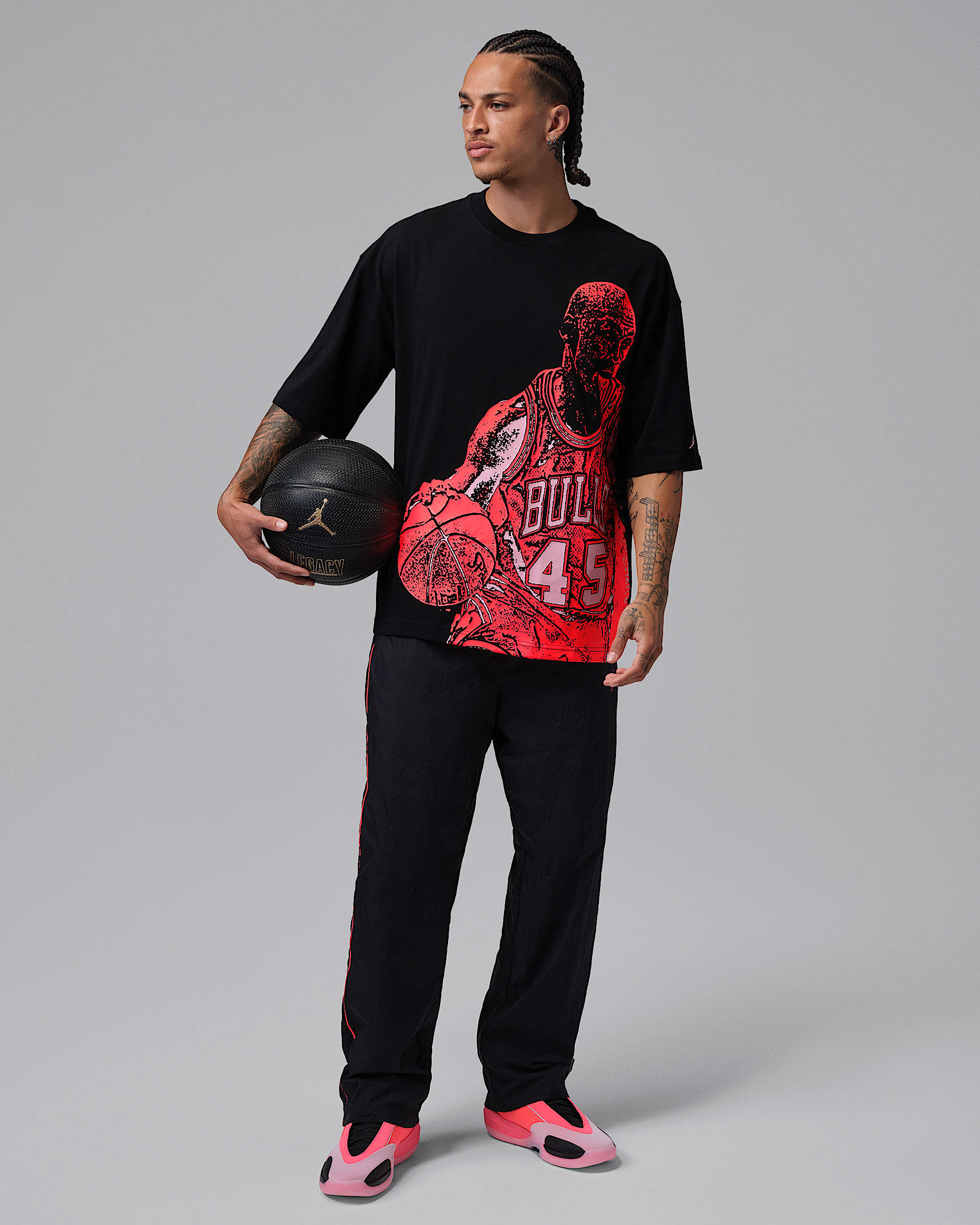 Jordan Sport Men's Dri-FIT Graphic T-Shirt - Black/Hot Punch