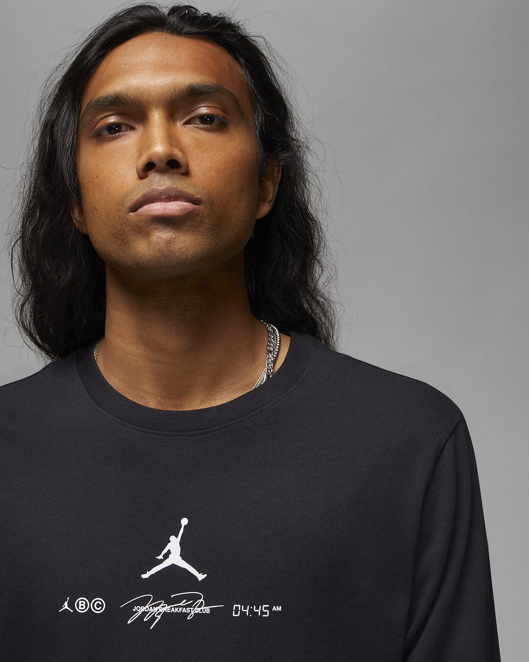 Jordan Dri-FIT Sport Men's Graphic Long-Sleeve T-Shirt. Nike VN