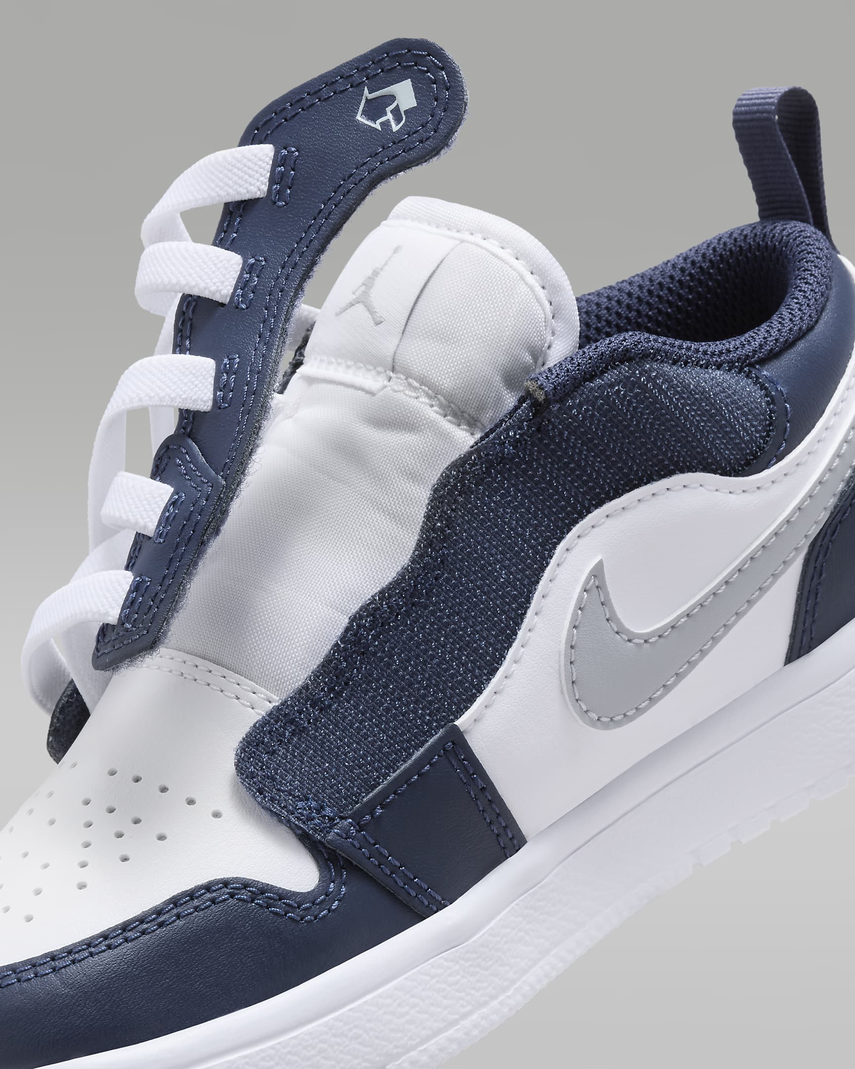 Jordan 1 Low Alt Younger Kids' Shoes - White/Midnight Navy/Wolf Grey