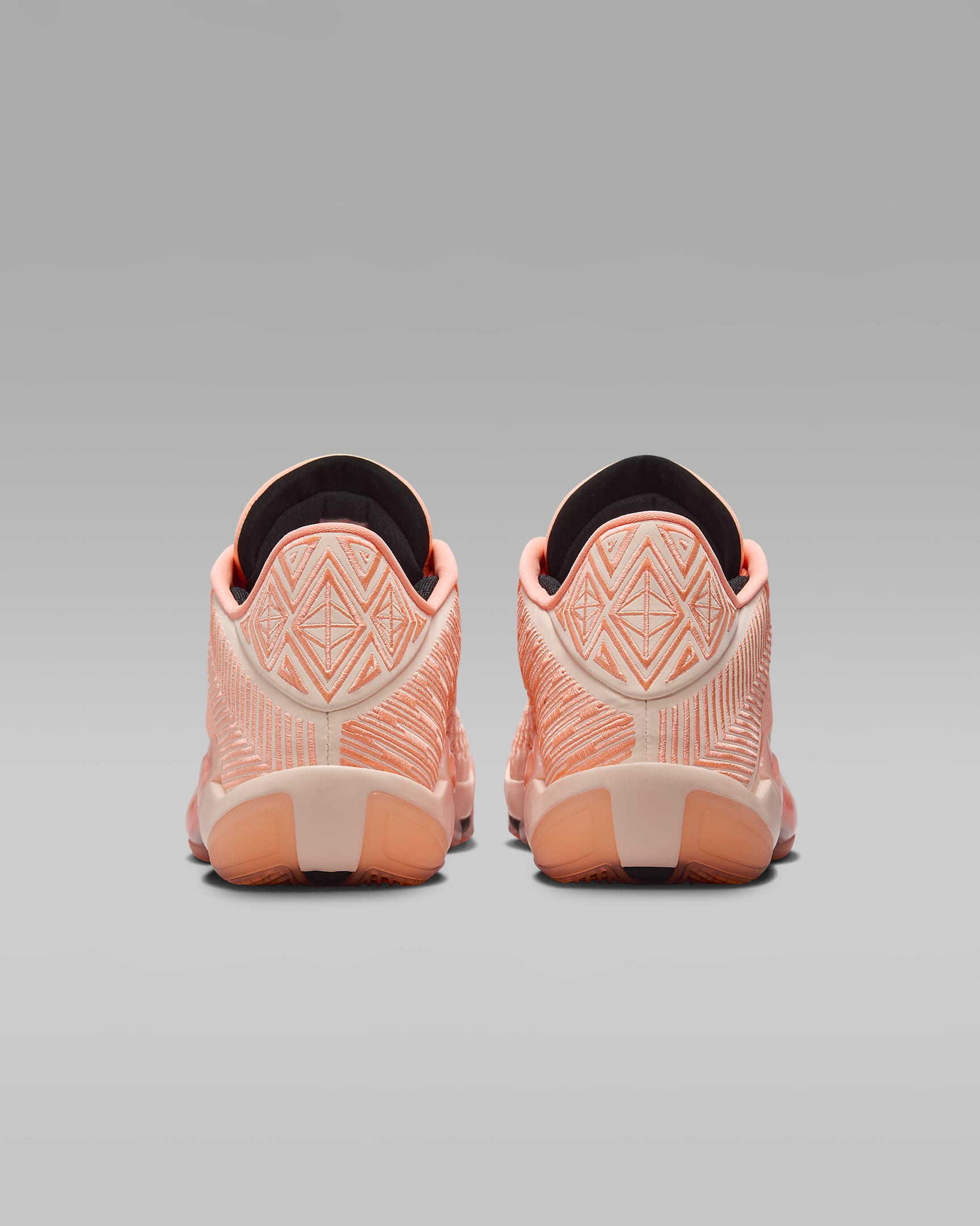 Basketbalové boty Air Jordan XXXVIII Low - Crimson Tint/Orange Pulse/Černá