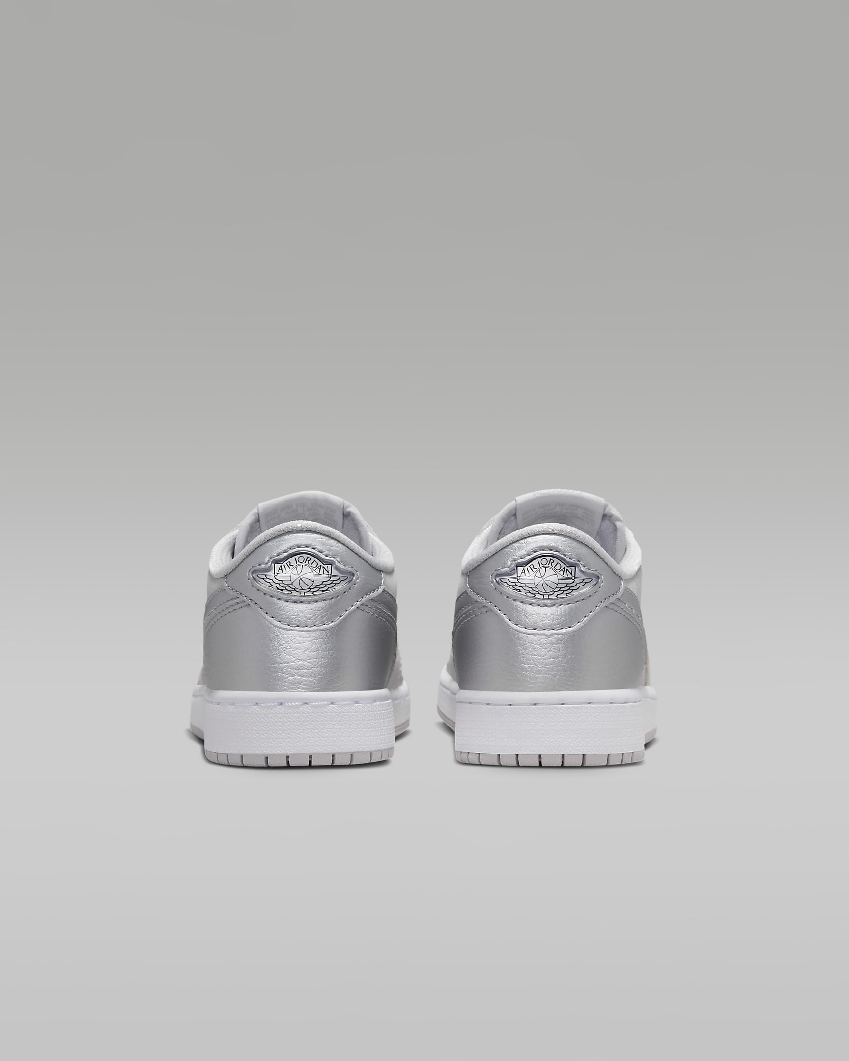 Air Jordan 1 Low OG 'Silver' Older Kids' Shoes - Neutral Grey/White/Metallic Silver