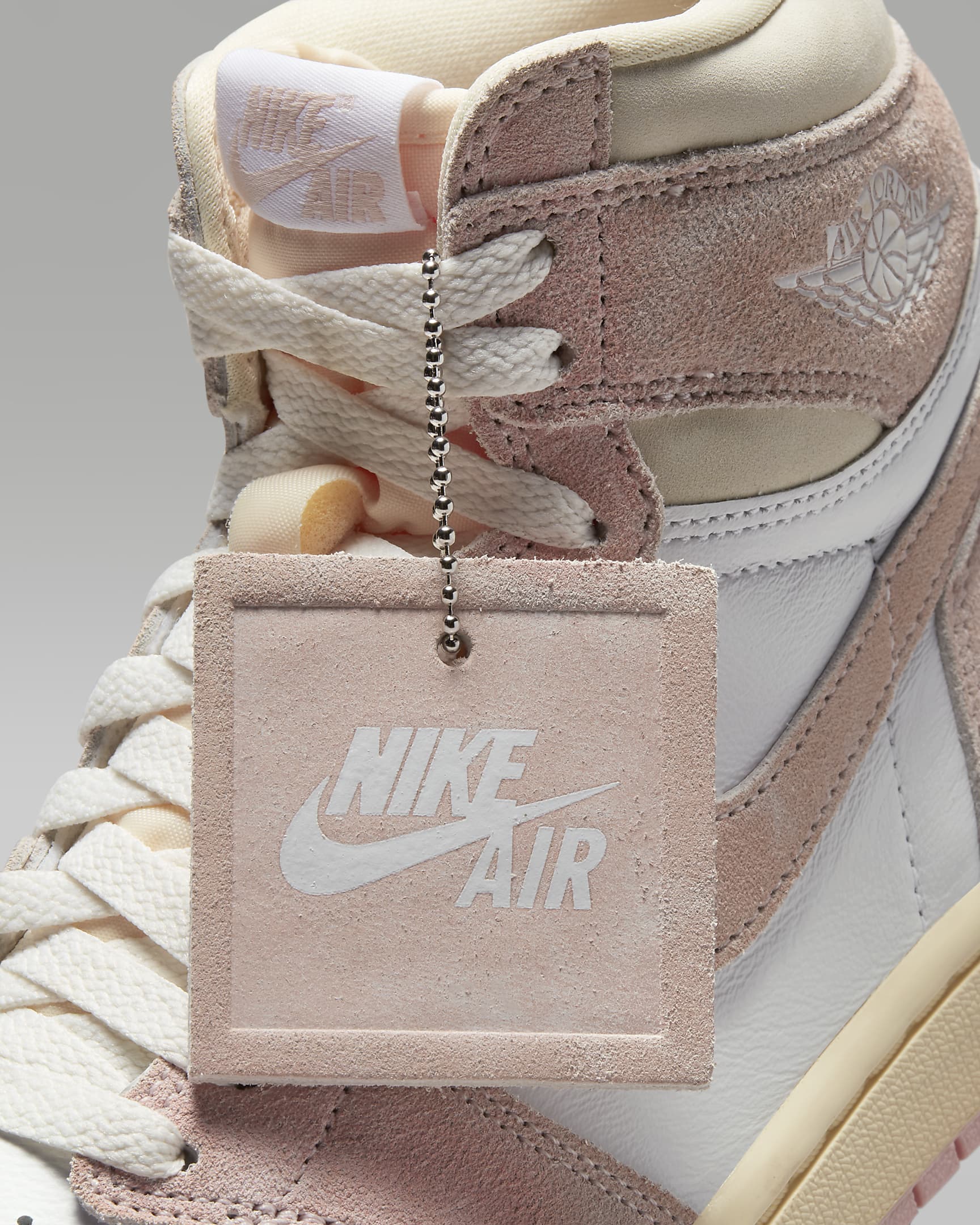Air Jordan 1 Retro High OG Women's Shoes. Nike ID