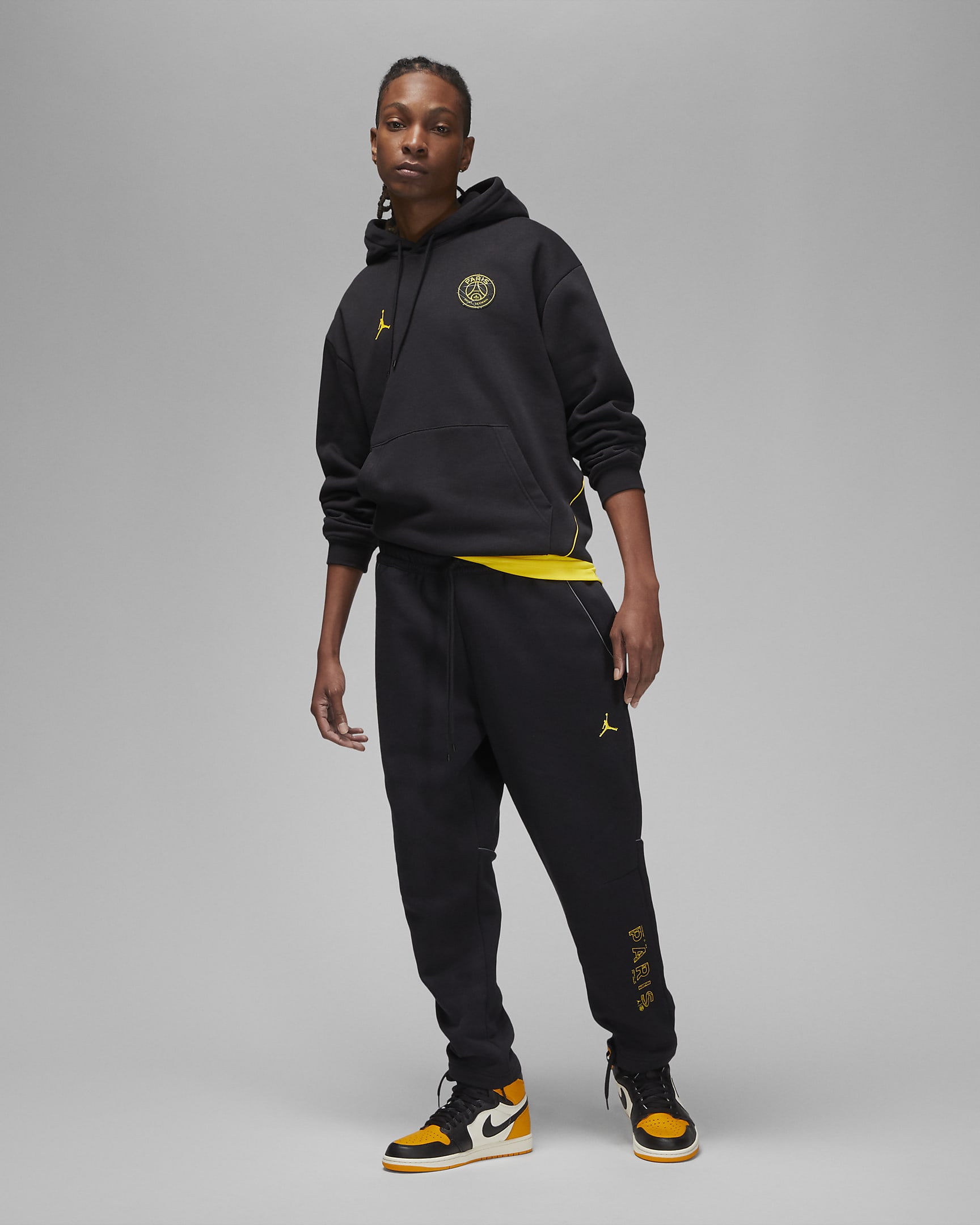Paris Saint-Germain Men's Fleece Hoodie. Nike CZ