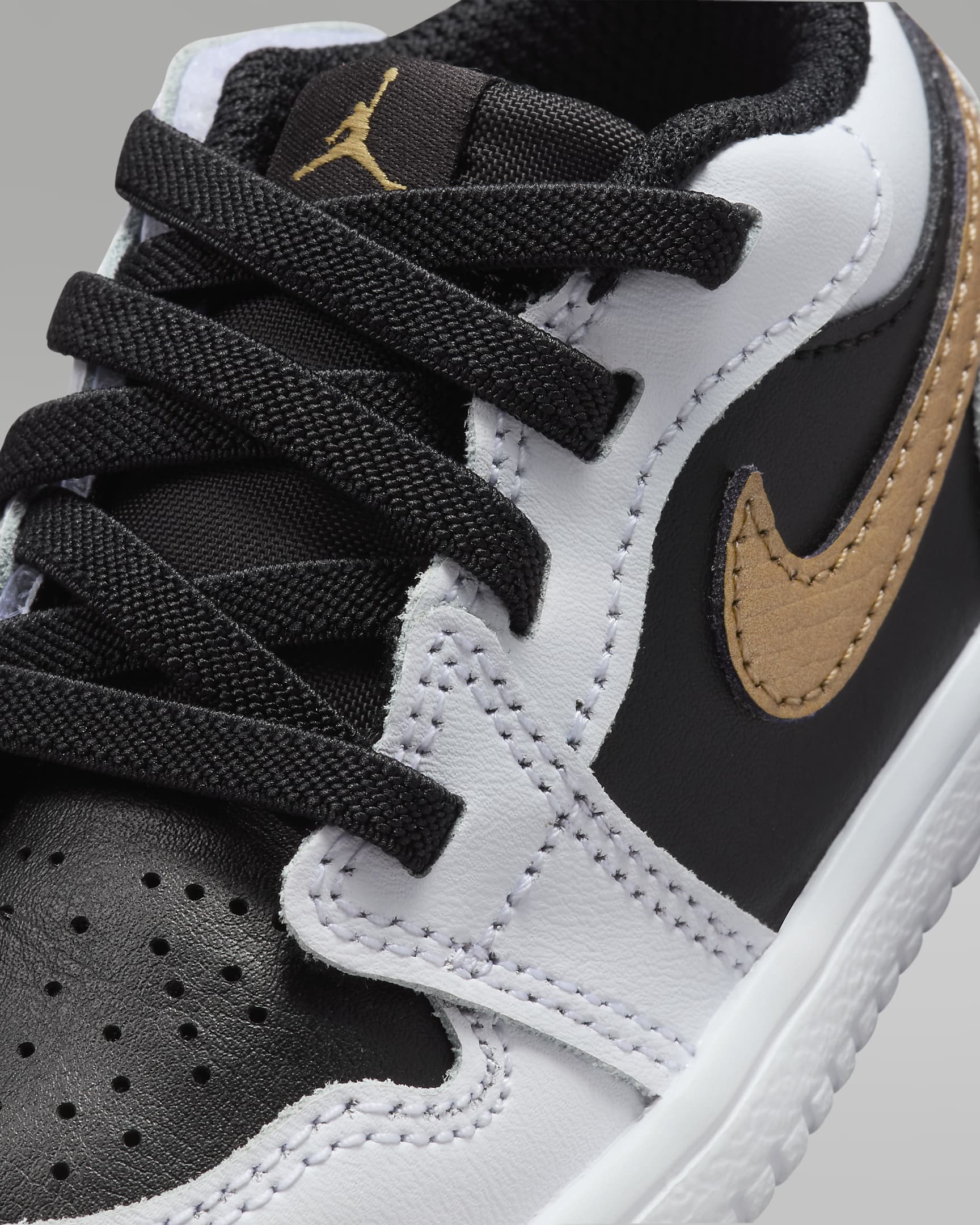 Jordan 1 Low Alt Schoenen voor baby's/peuters - Wit/Zwart/Metallic Gold