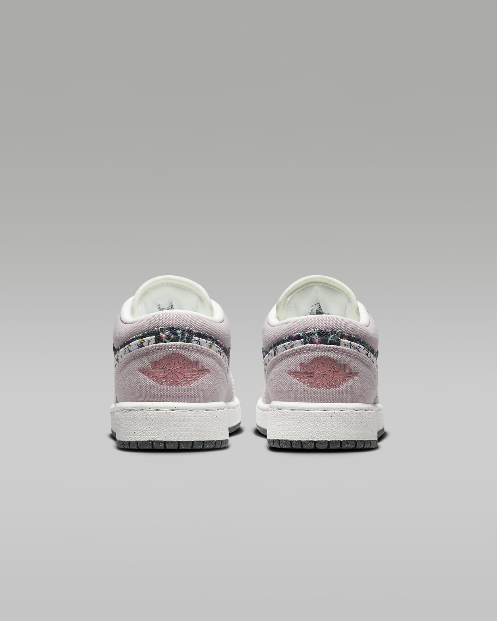 Air Jordan 1 Low SE Older Kids' Shoes - Platinum Violet/Anthracite/Red Stardust/Sail