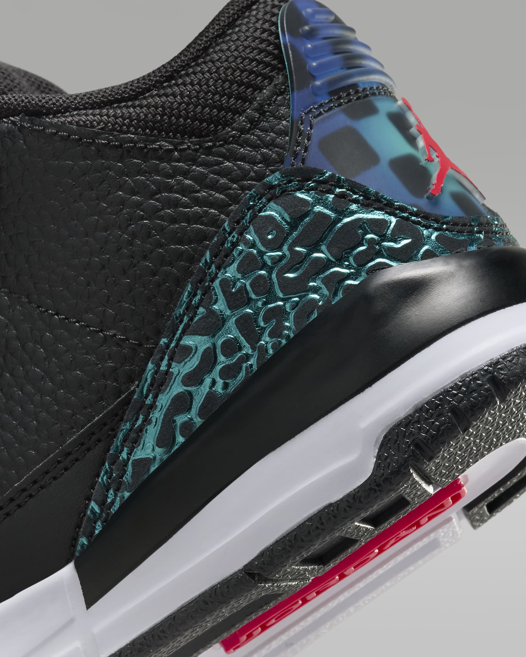 Jordan 3 Retro Younger Kids' Shoes - Black/Hyper Jade/White/Siren Red