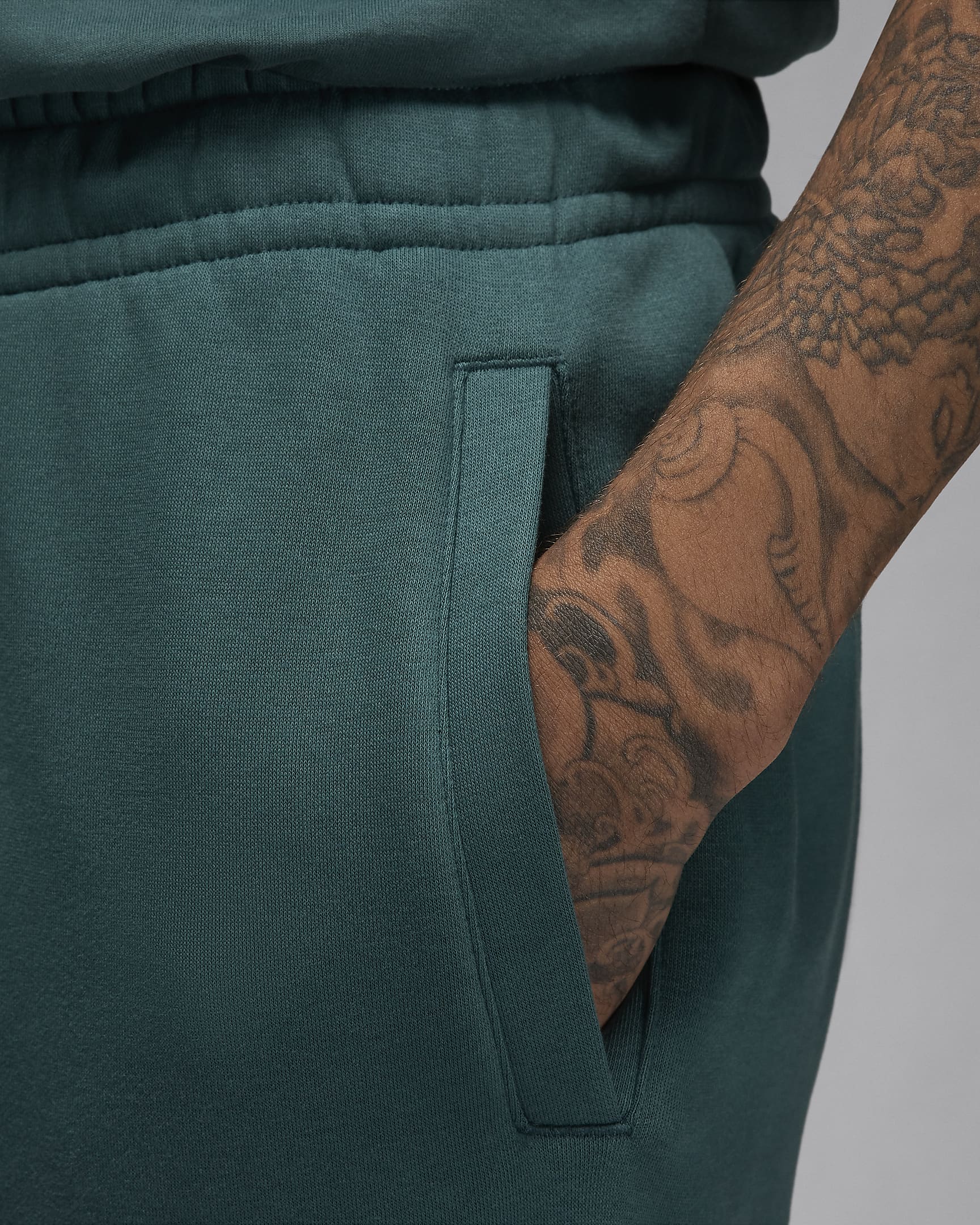 Jordan Essentials Baseline-Fleece-Hose für Herren - Oxidized Green/Light Dew