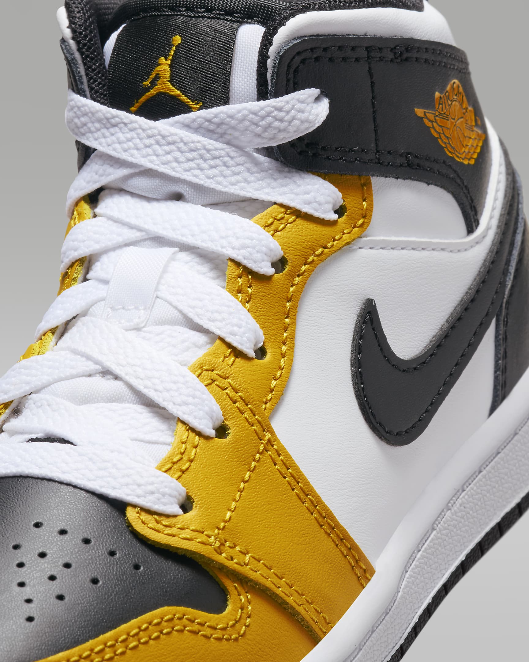 jd jordan 1 mid junior