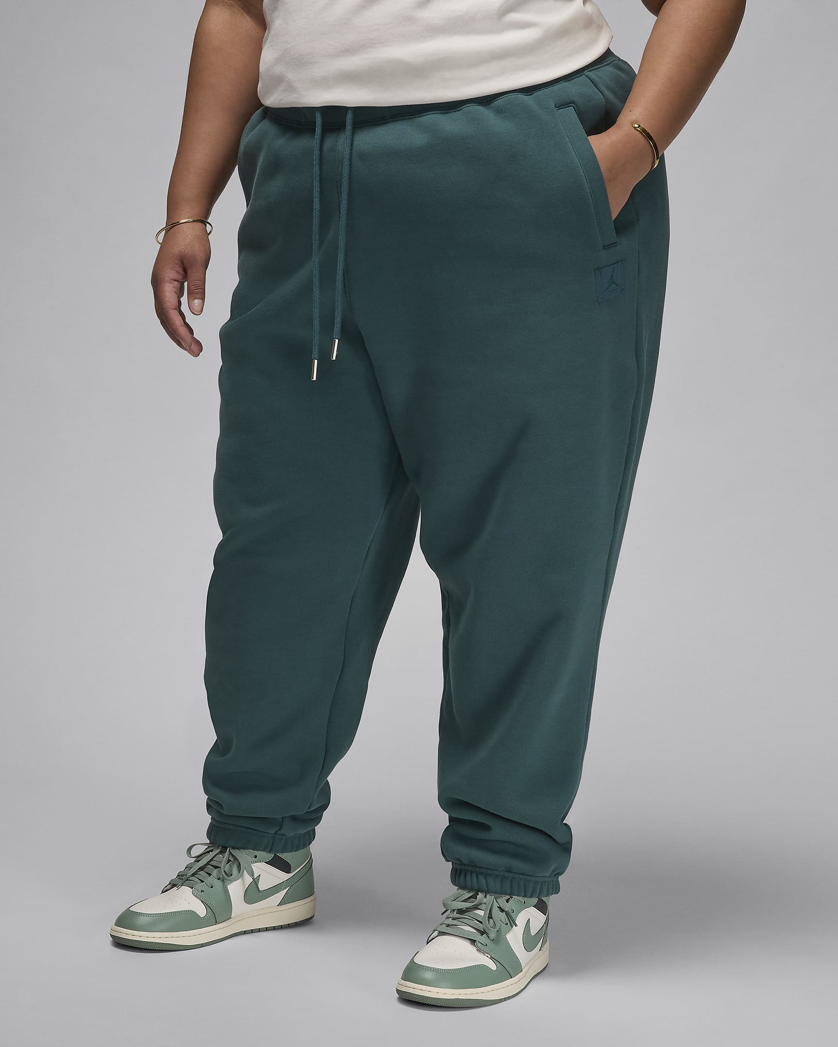 Jordan Flight Fleece Women's Pants (Plus Size) - Oxidized Green