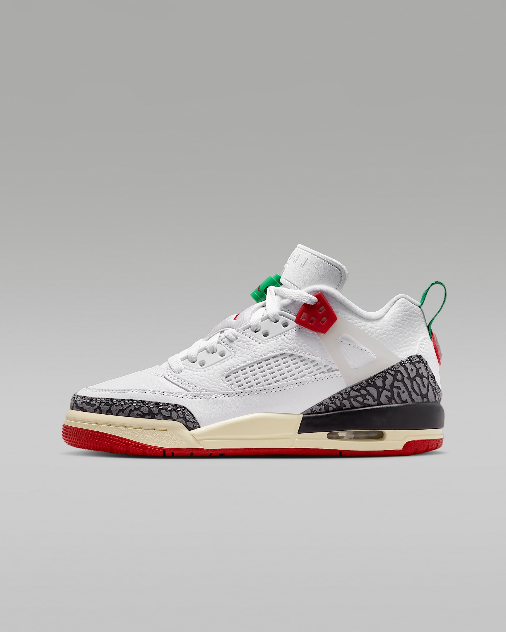 Jordan Spizike Low Schuh für ältere Kinder - Weiß/Coconut Milk/Schwarz/Varsity Red