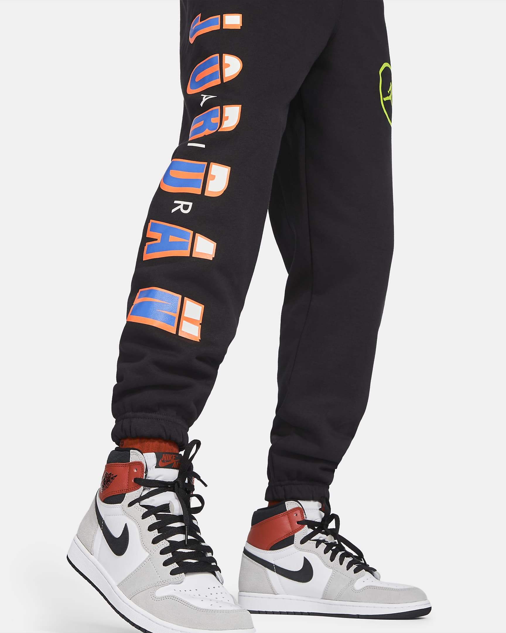 Jordan Sport DNA Men's Fleece Trousers. Nike CH