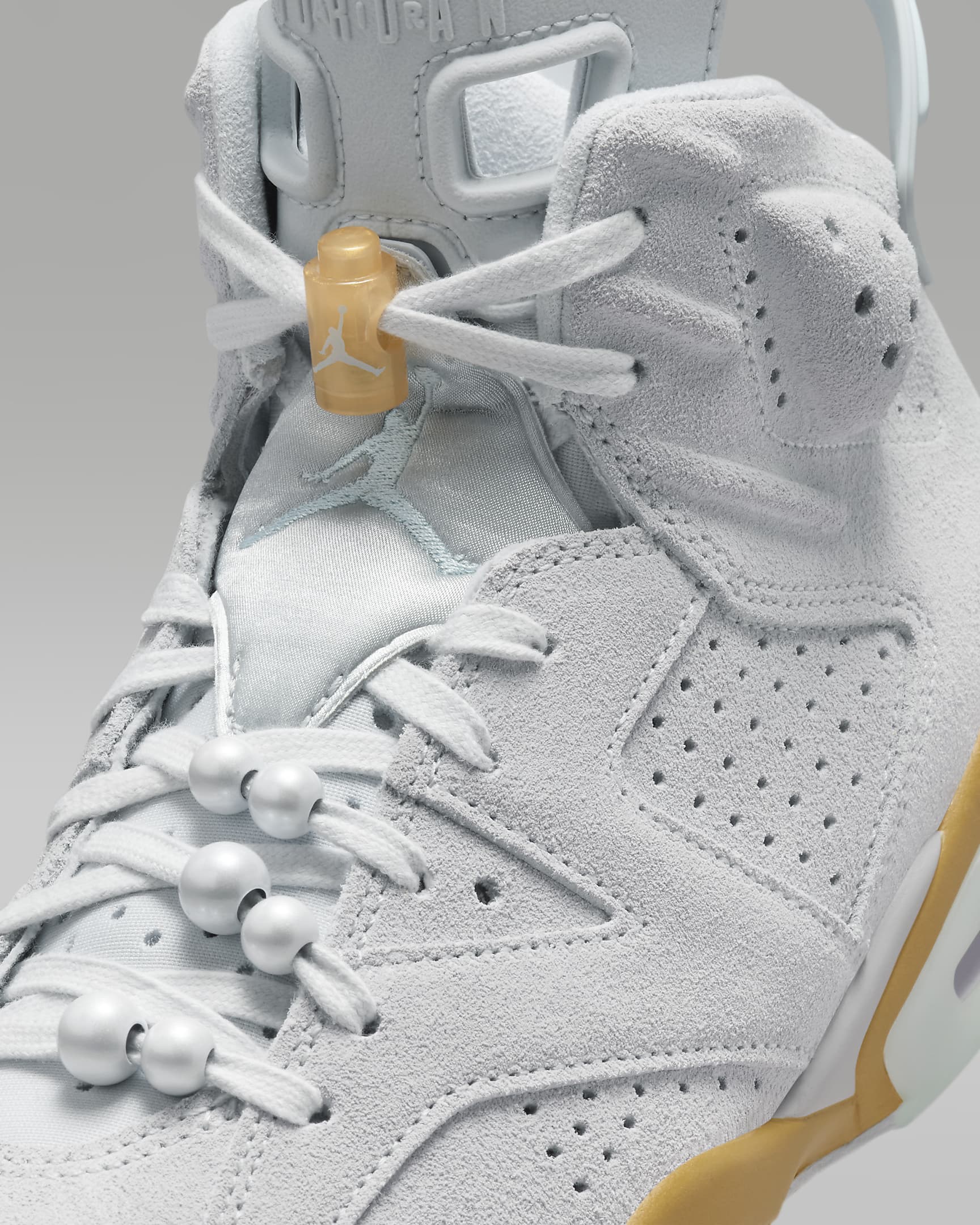 Air Jordan 6 Retro "Pearl" Women's Shoe - Pure Platinum/Metallic Gold/Coconut Milk/Glacier Blue