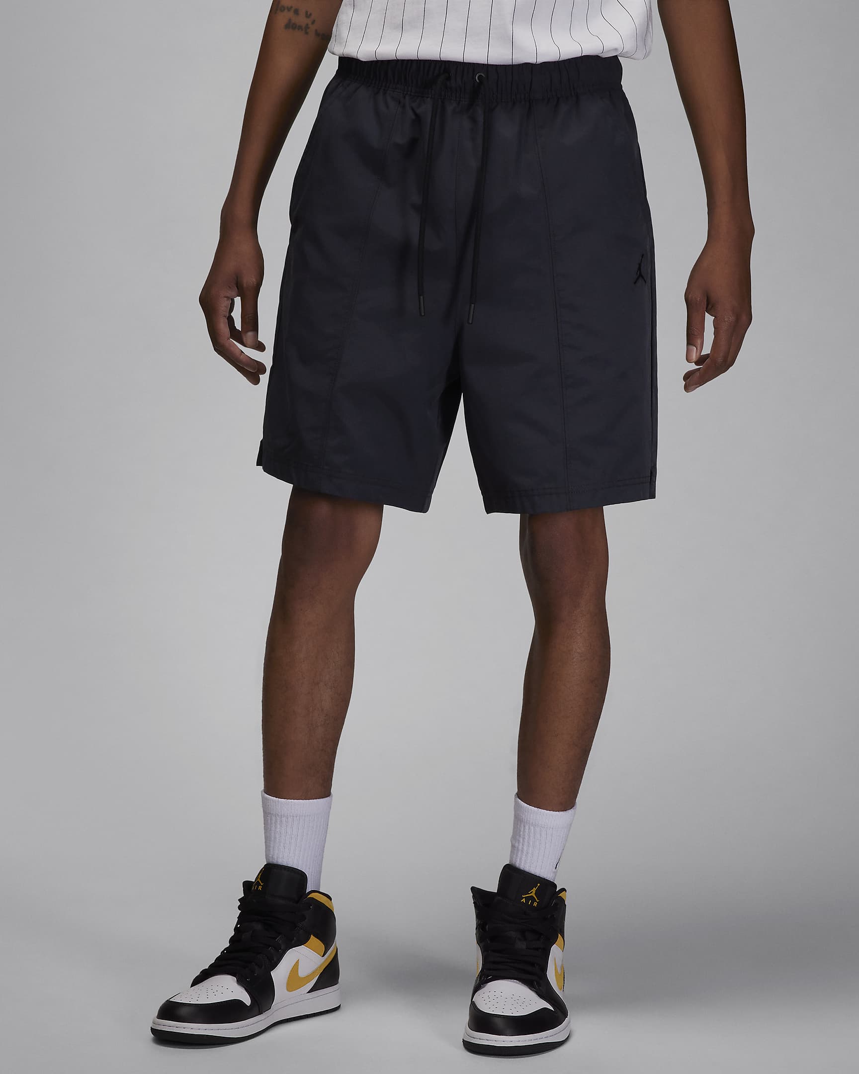 Jordan Essentials Men's Woven Shorts - Black/Black