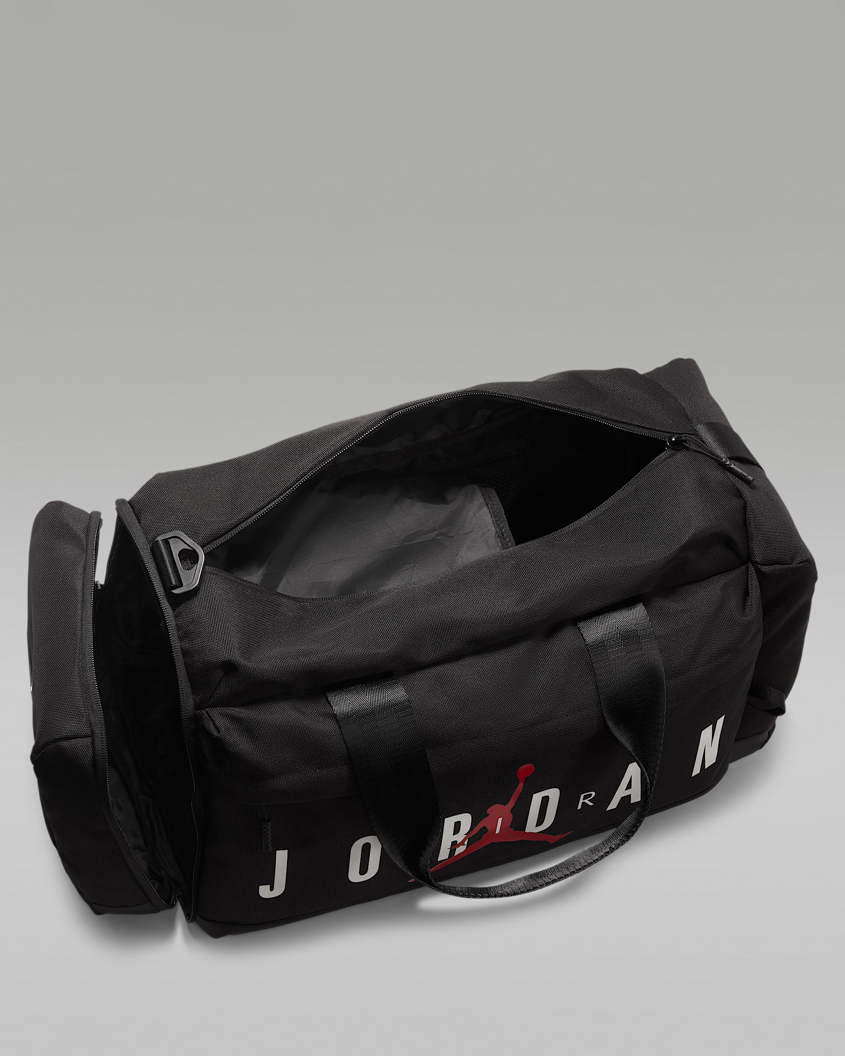 Jordan Velocity Small Duffle Small Duffle Bag (36L). Nike AT