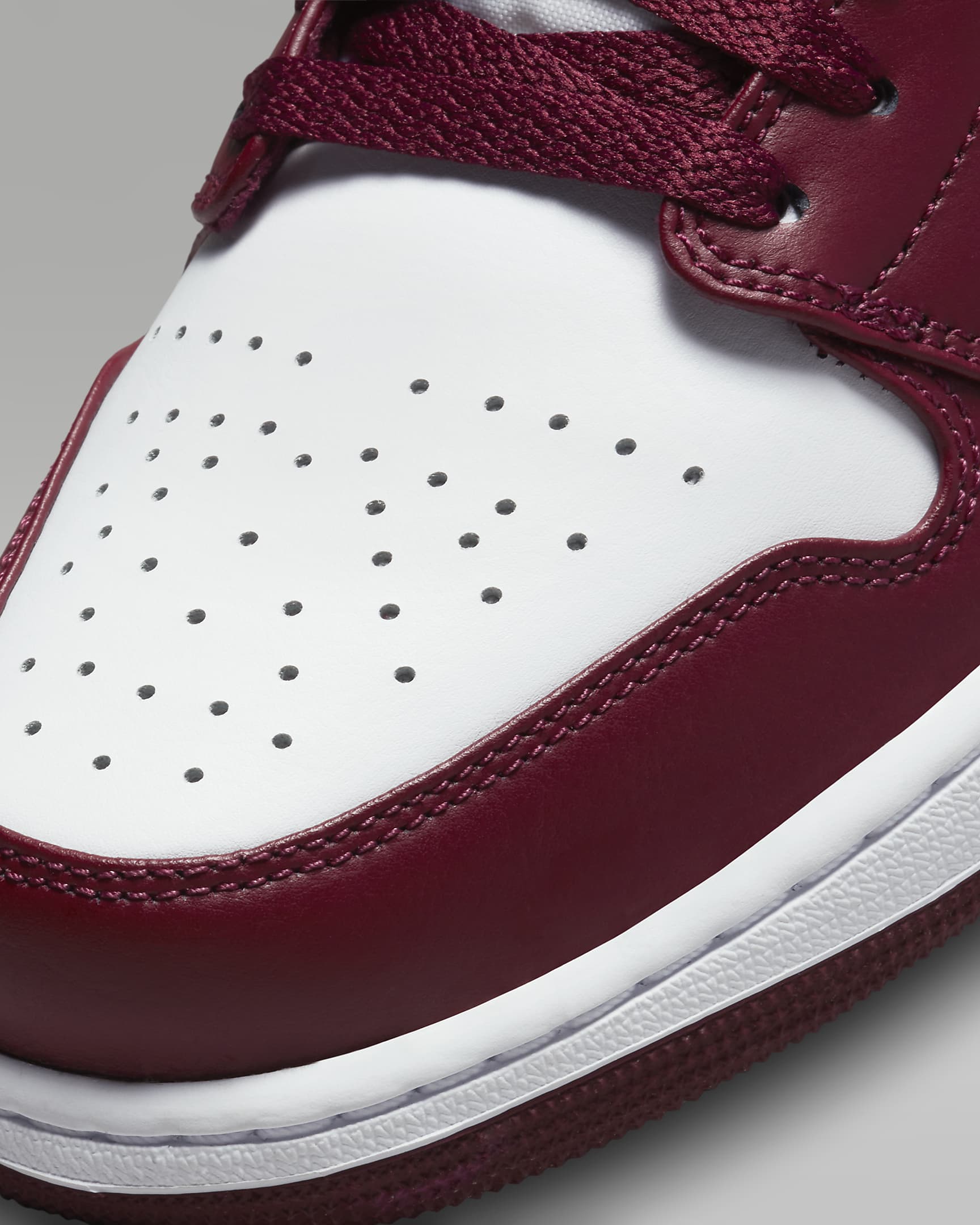 Air Jordan 1 Low Men's Shoes - Cherrywood Red/White/Cement Grey