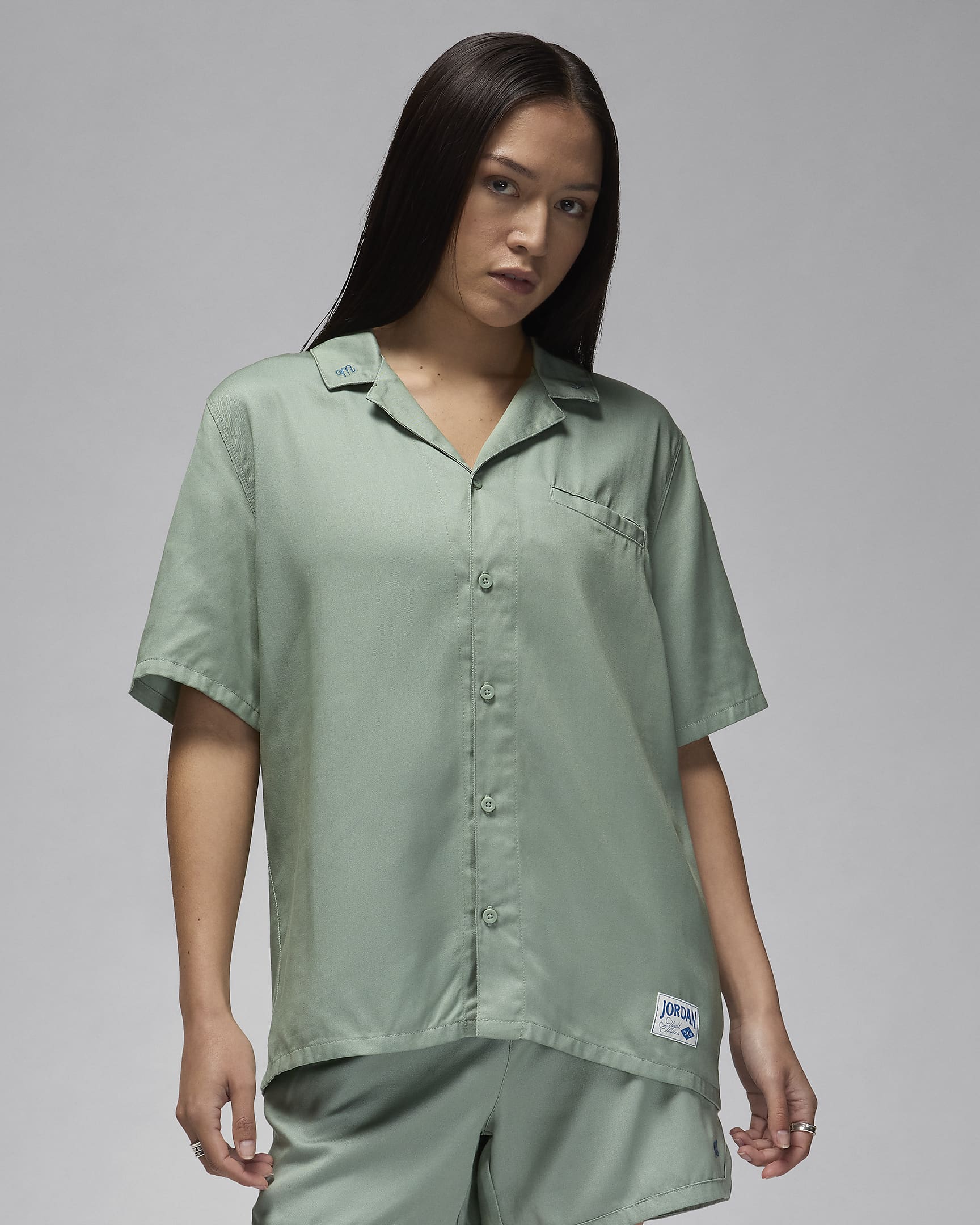 Jordan Women's Woven Solid Top - Jade Smoke/Industrial Blue