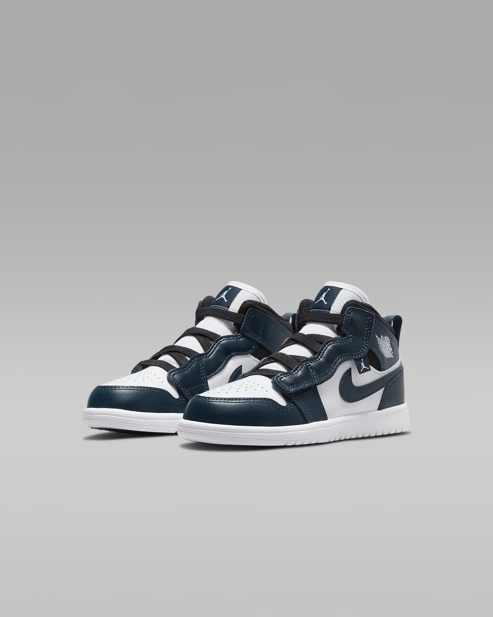 Jordan 1 Mid Younger Kids' Shoes - Armoury Navy/Black/White