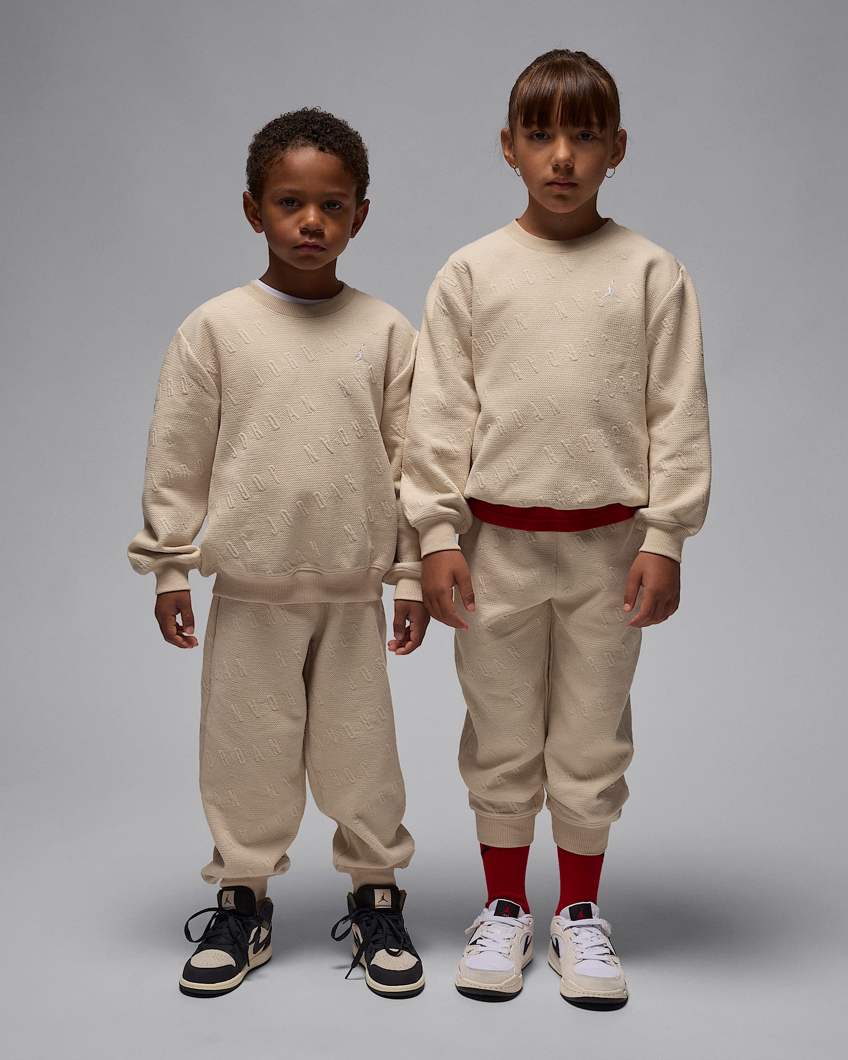 Jordan Younger Kids' 2-Piece Bubble Knit Crew Set - Sand Drift