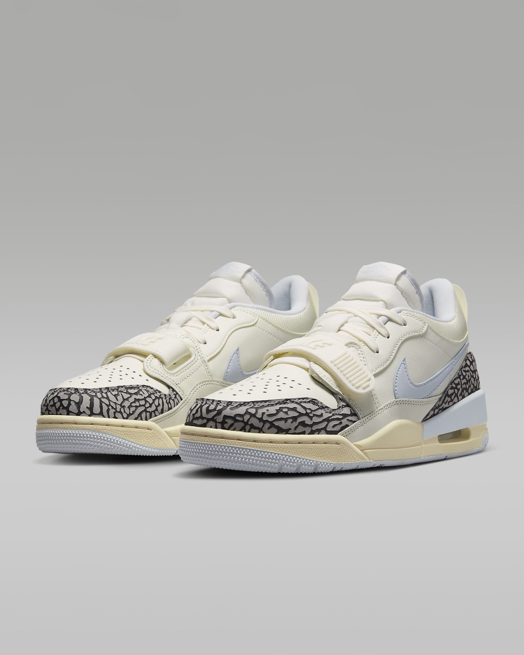 Chaussure Air Jordan Legacy 312 Low pour femme - Sail/Cement Grey/Noir/Football Grey