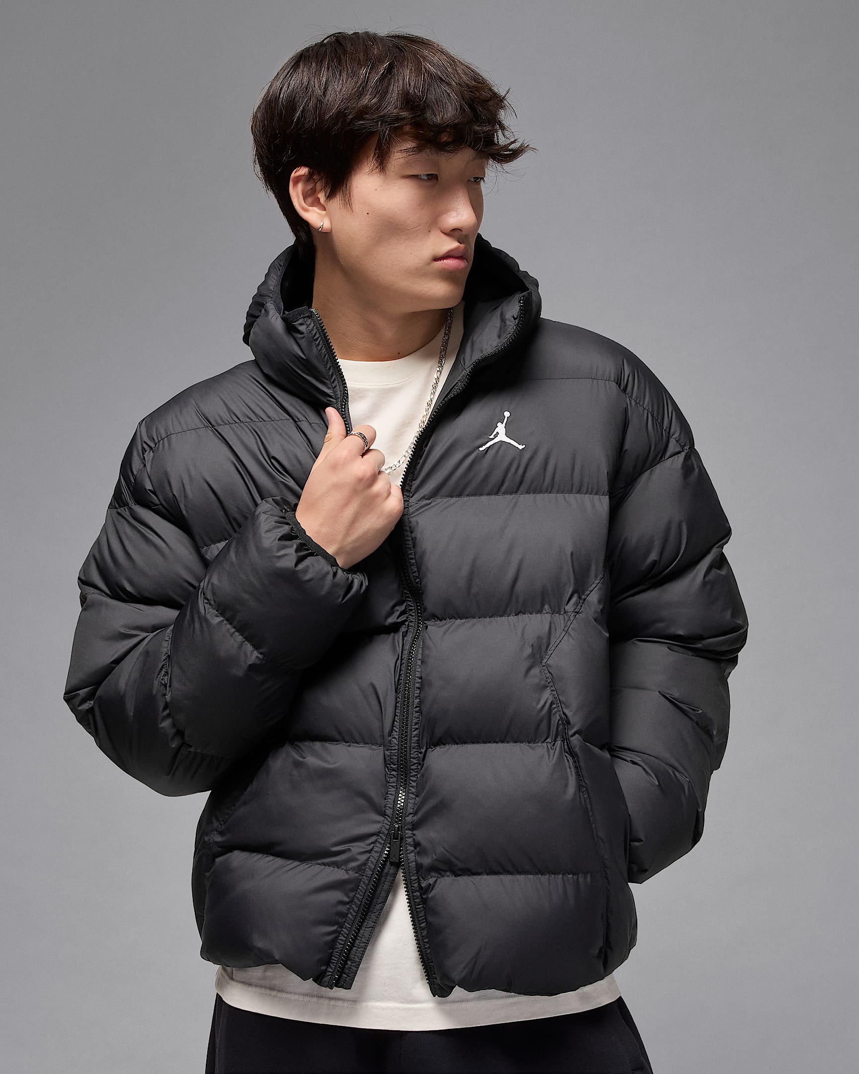 Jordan Brooklyn Men's Therma-FIT Puffer Jacket - Black/White