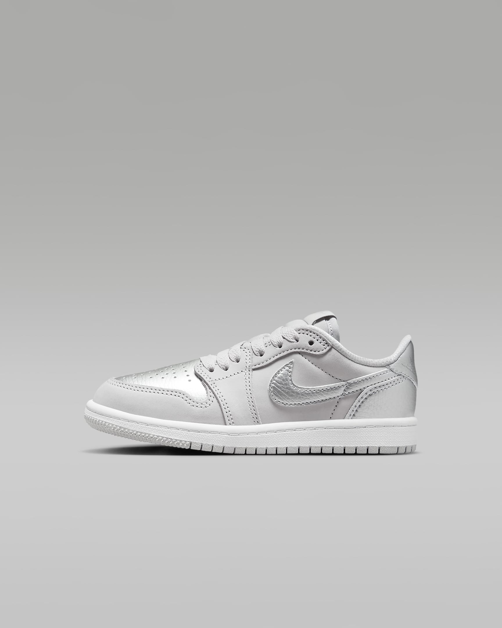 Jordan 1 Retro Low 'Silver' Younger Kids' Shoes - Neutral Grey/White/Metallic Silver