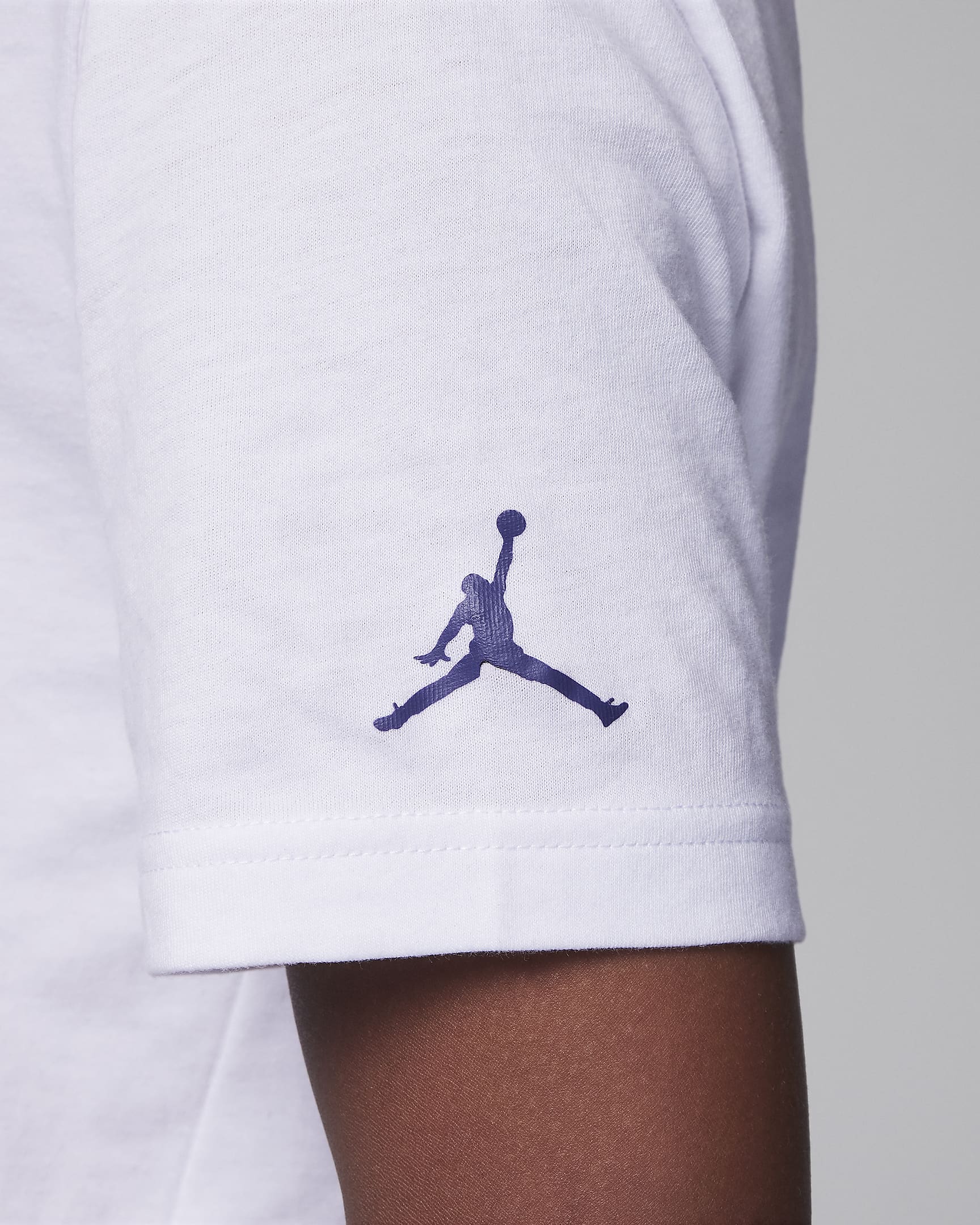 Air Jordan Cutout Tee Big Kids T-Shirt. Nike.com