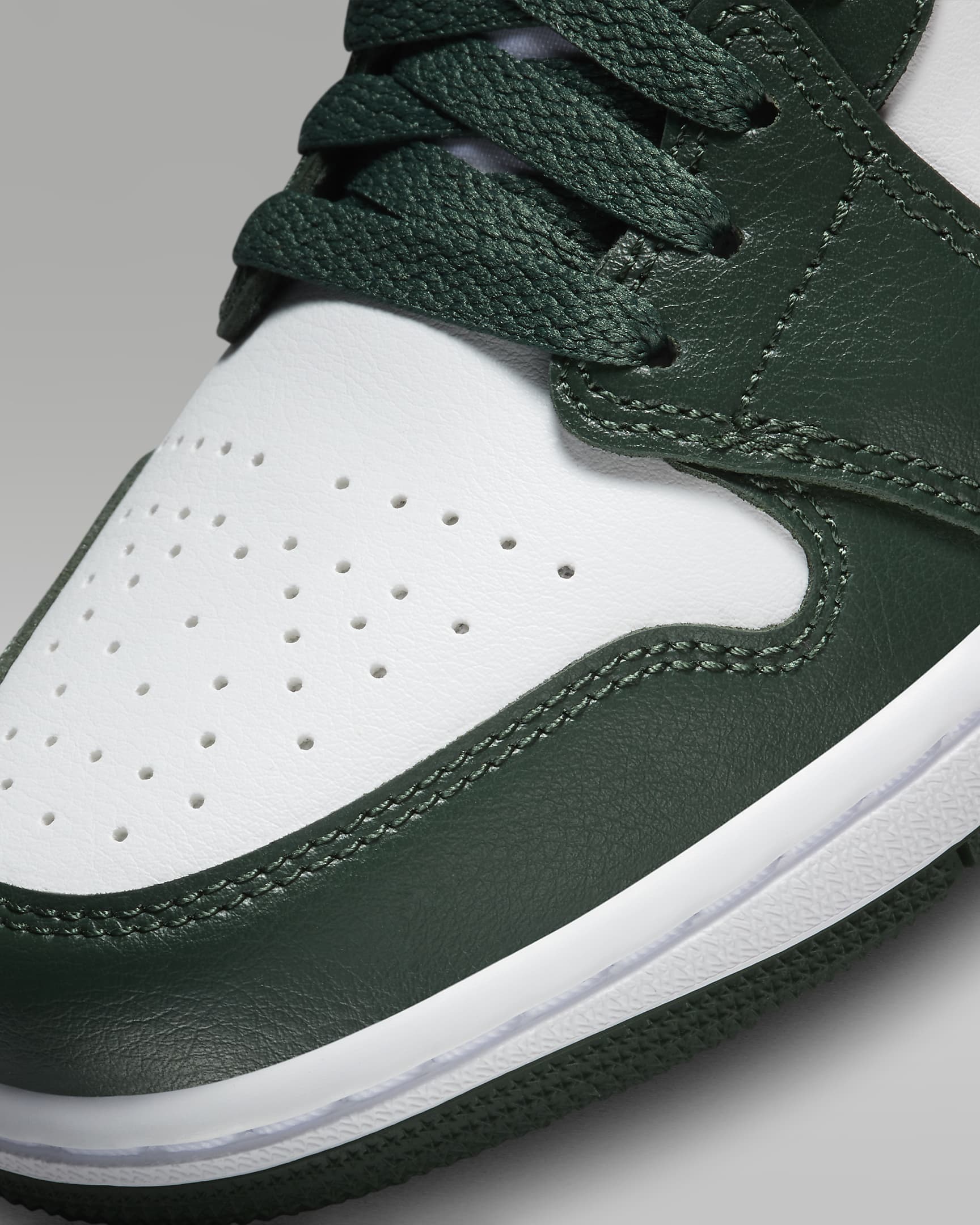 Air Jordan 1 Low Women's Shoes - White/Galactic Jade