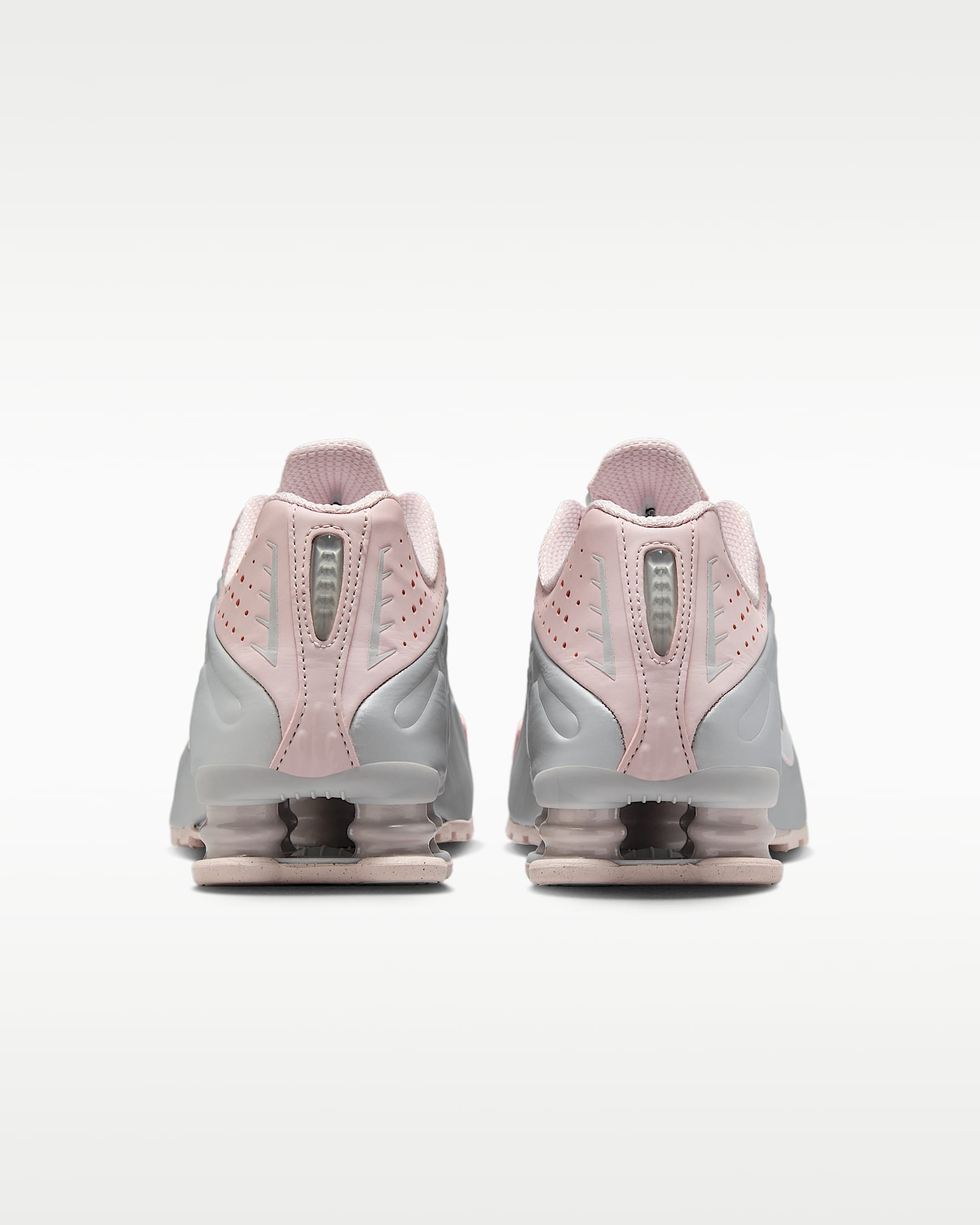 Tenis para mujer Nike Shox R4 - Rosa ligero/Platino metalizado