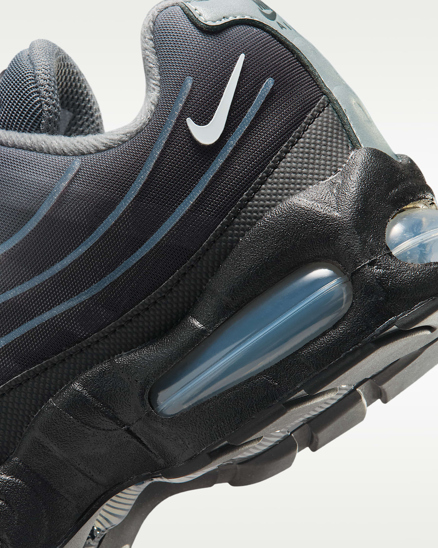 Chaussure Nike Air Max 95 « Big Bubble » Tech pour ado - Noir/Smoke Grey/Metallic Silver/Wolf Grey
