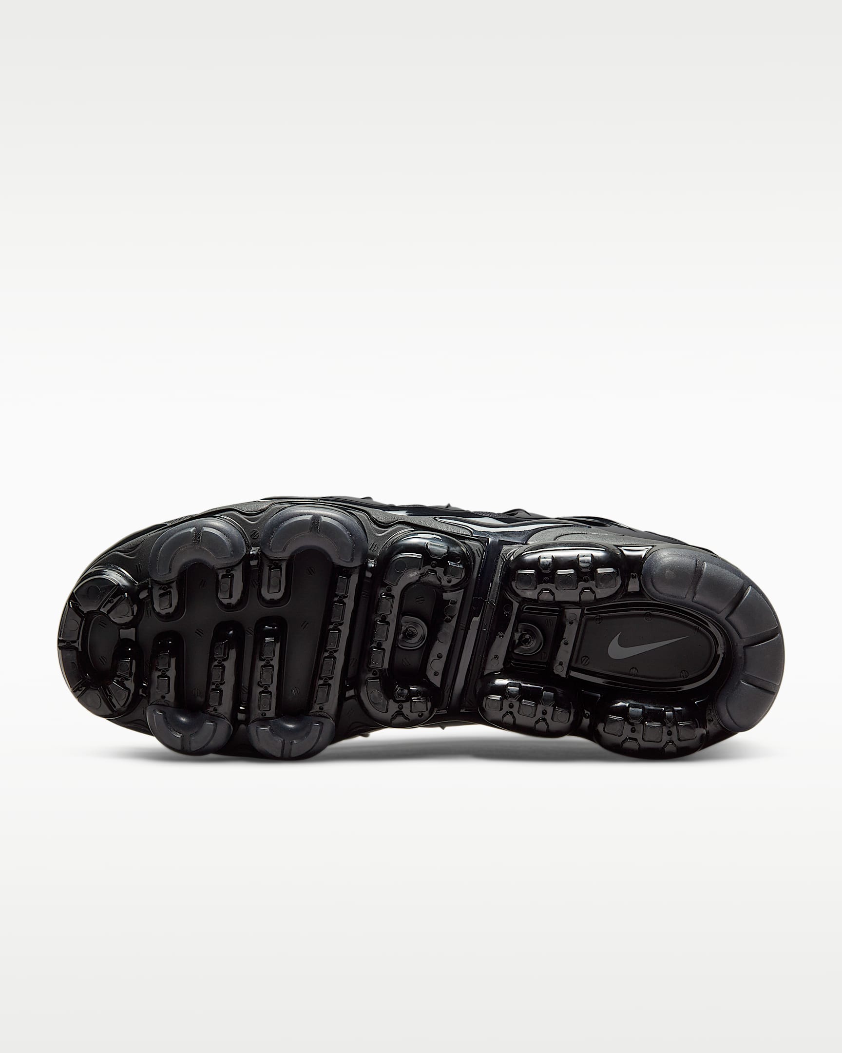 Tenis para hombre Nike Air VaporMax Plus - Negro/Negro/Gris oscuro