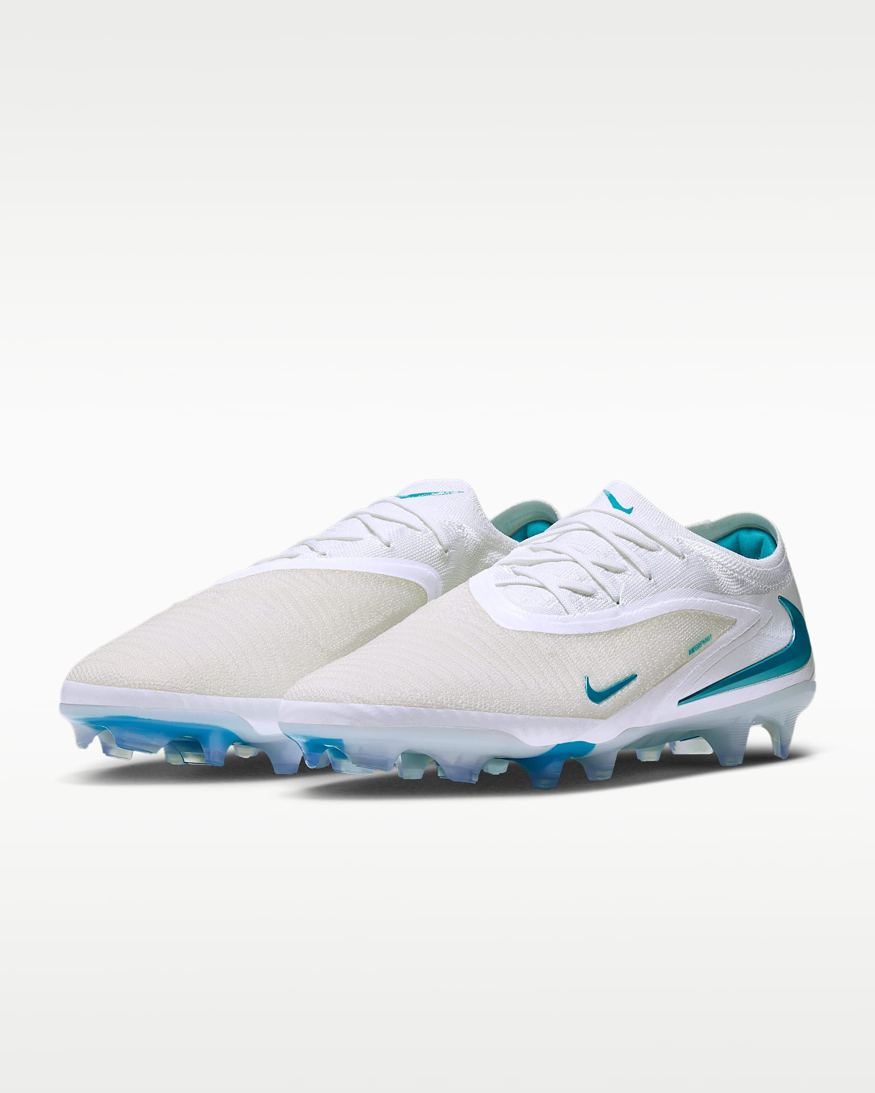 Nike Phantom 6 Low Elite Fußballschuh für normalen Rasen - Weiß/Weiß/Dusty Cactus