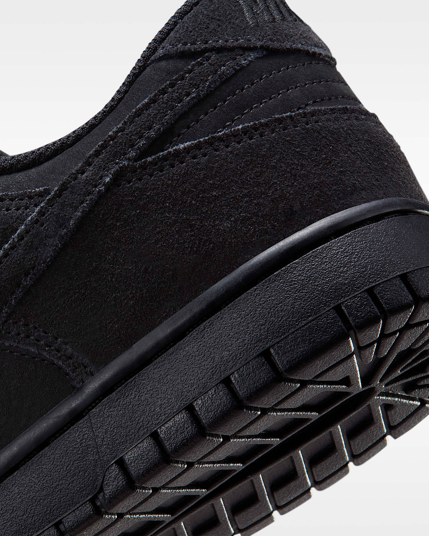 Nike Dunk Low Retro SE Men's Shoes - Black/Black/Black