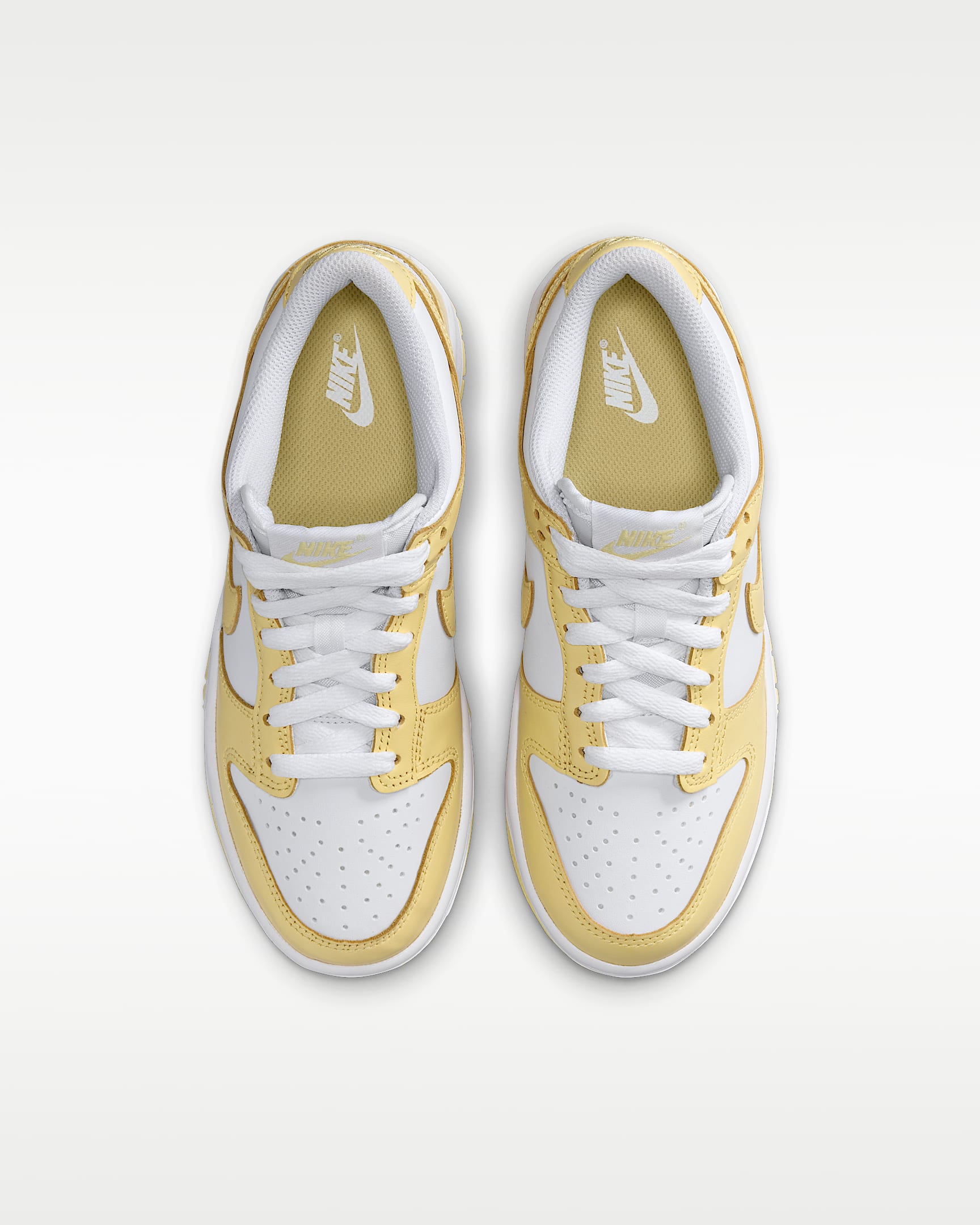 Tenis para niños grandes Nike Dunk Low - Blanco/Amarillo suave/Amarillo suave