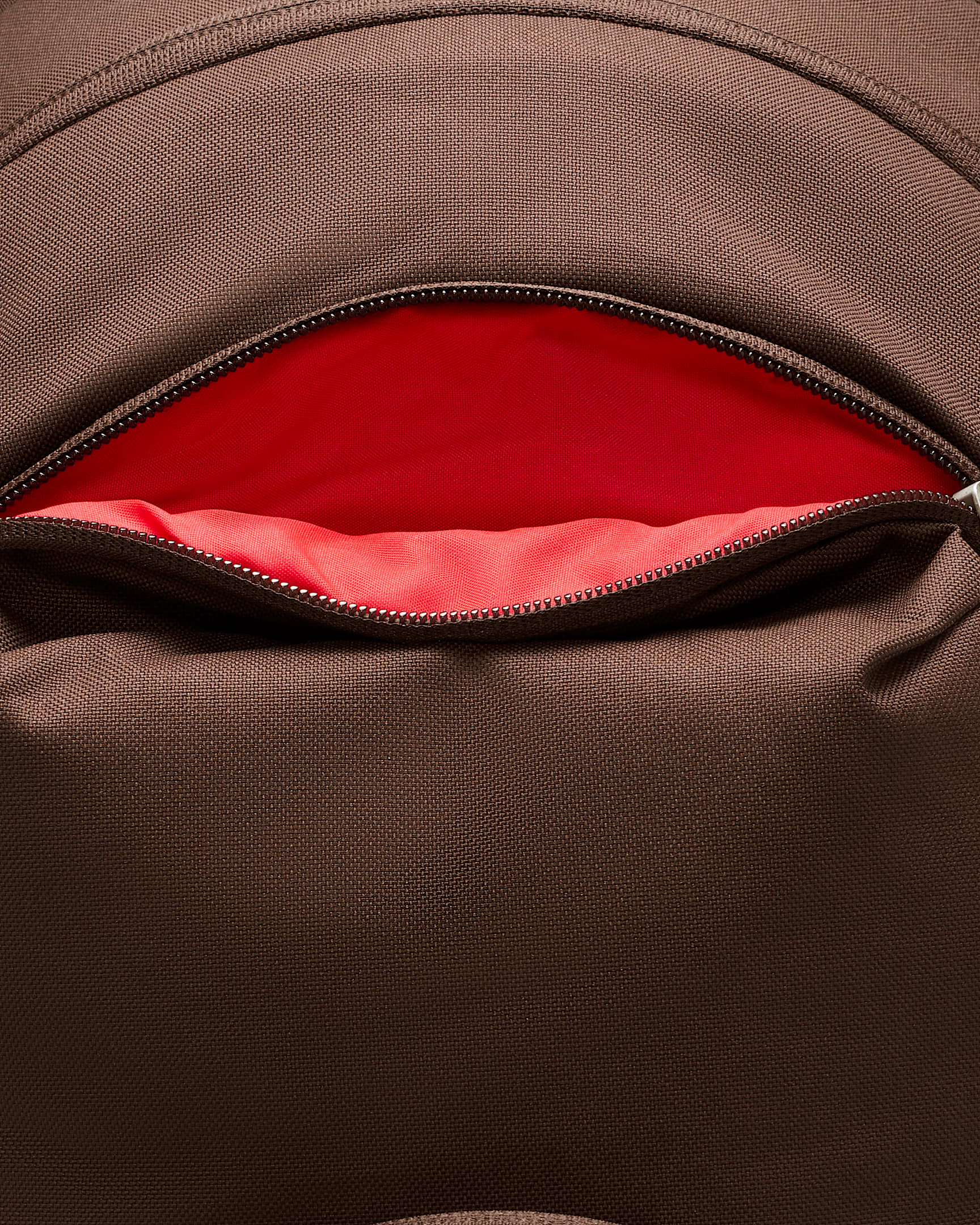 ACG DAYMAX Backpack (25L) - Light Chocolate/Mystic Dates/Summit White