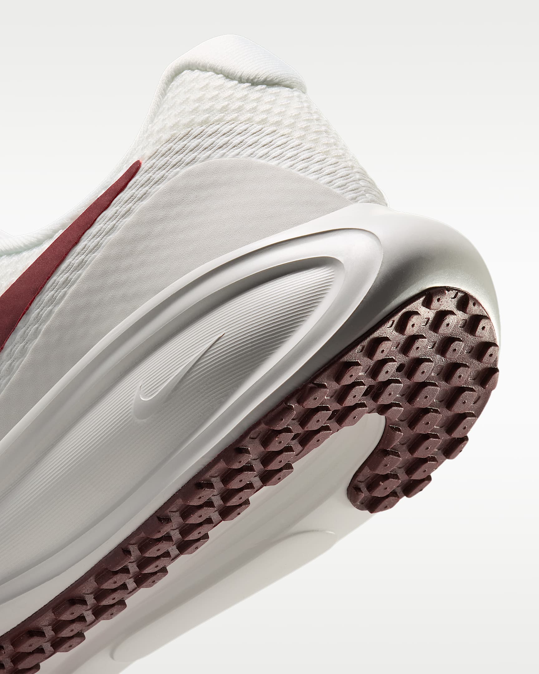 Nike Revolution 8 hardloopschoenen voor dames (straat) - Summit White/Metallic Silver/Mystic Dates/Pink Smoke