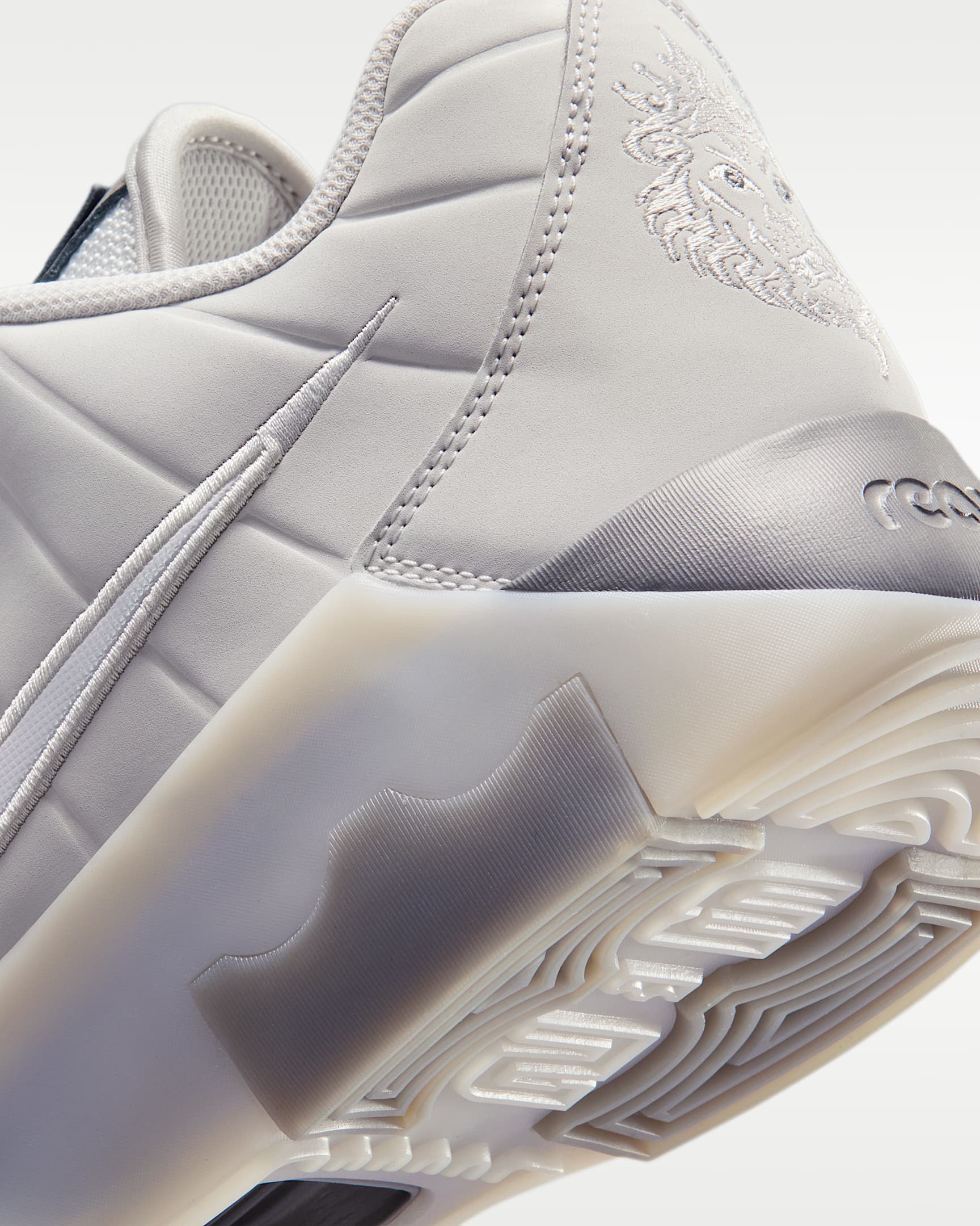 LeBron Witness 9 Basketball Shoes - Light Bone/Pale Ivory/Flat Pewter/Multi-Colour