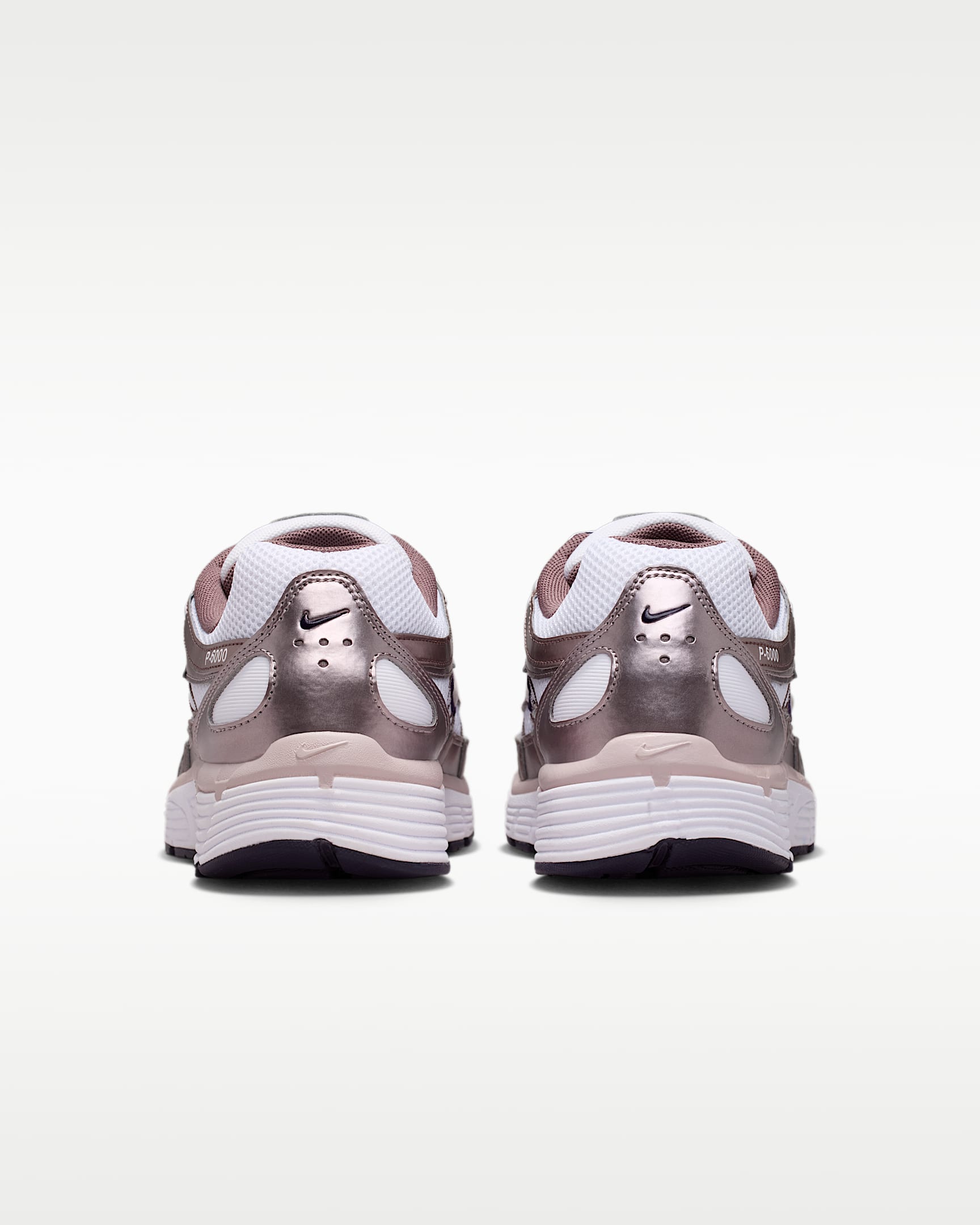 Nike P-6000 Sabatilles - Dona - Blanc/Light Violet Ore/Tattoo/Purple Dynasty