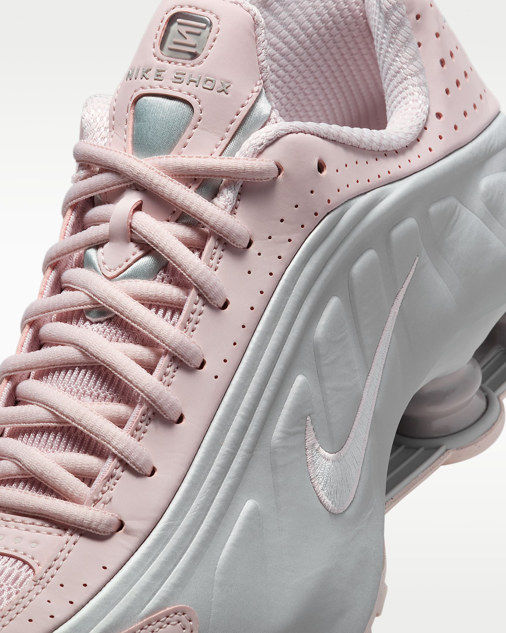 Tenis para mujer Nike Shox R4 - Rosa ligero/Platino metalizado