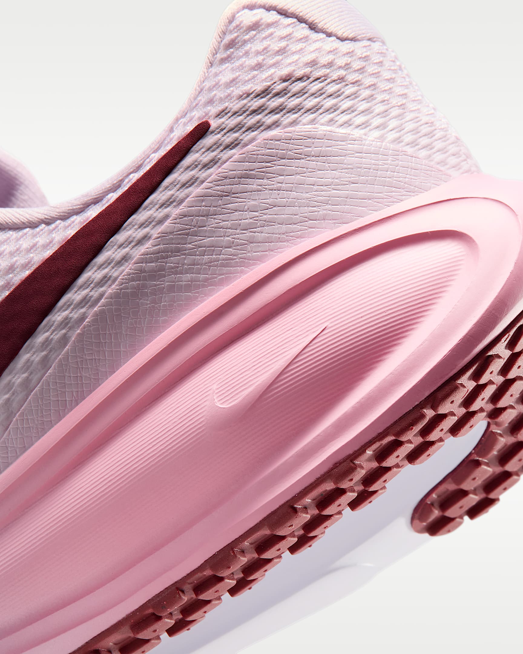 Nike Revolution 8 女款路跑鞋 - Bleached Lilac/白色/Pink Rise/Pink Smoke