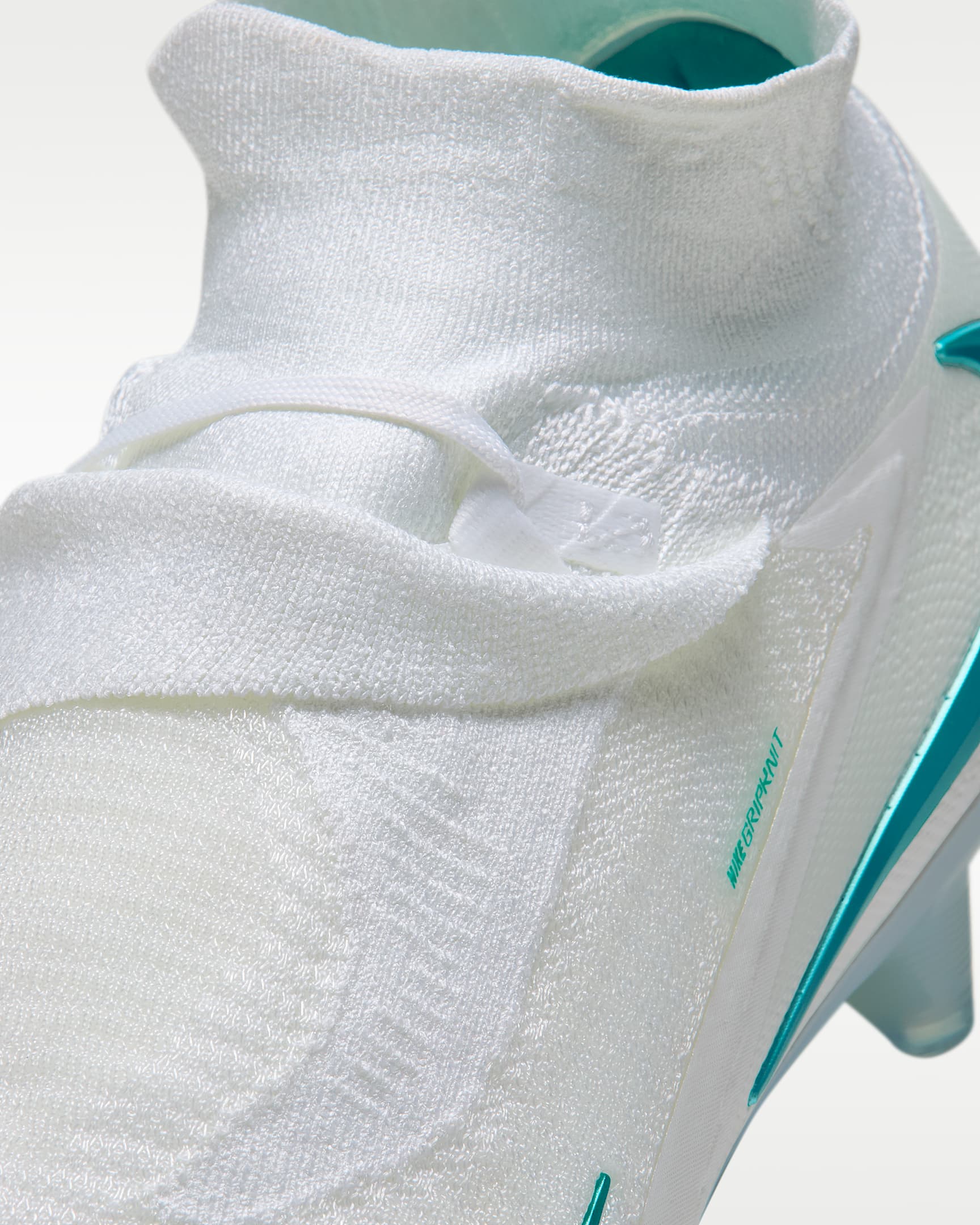 Nike Phantom 6 High Elite Fußballschuh für normalen Rasen - Weiß/Weiß/Dusty Cactus