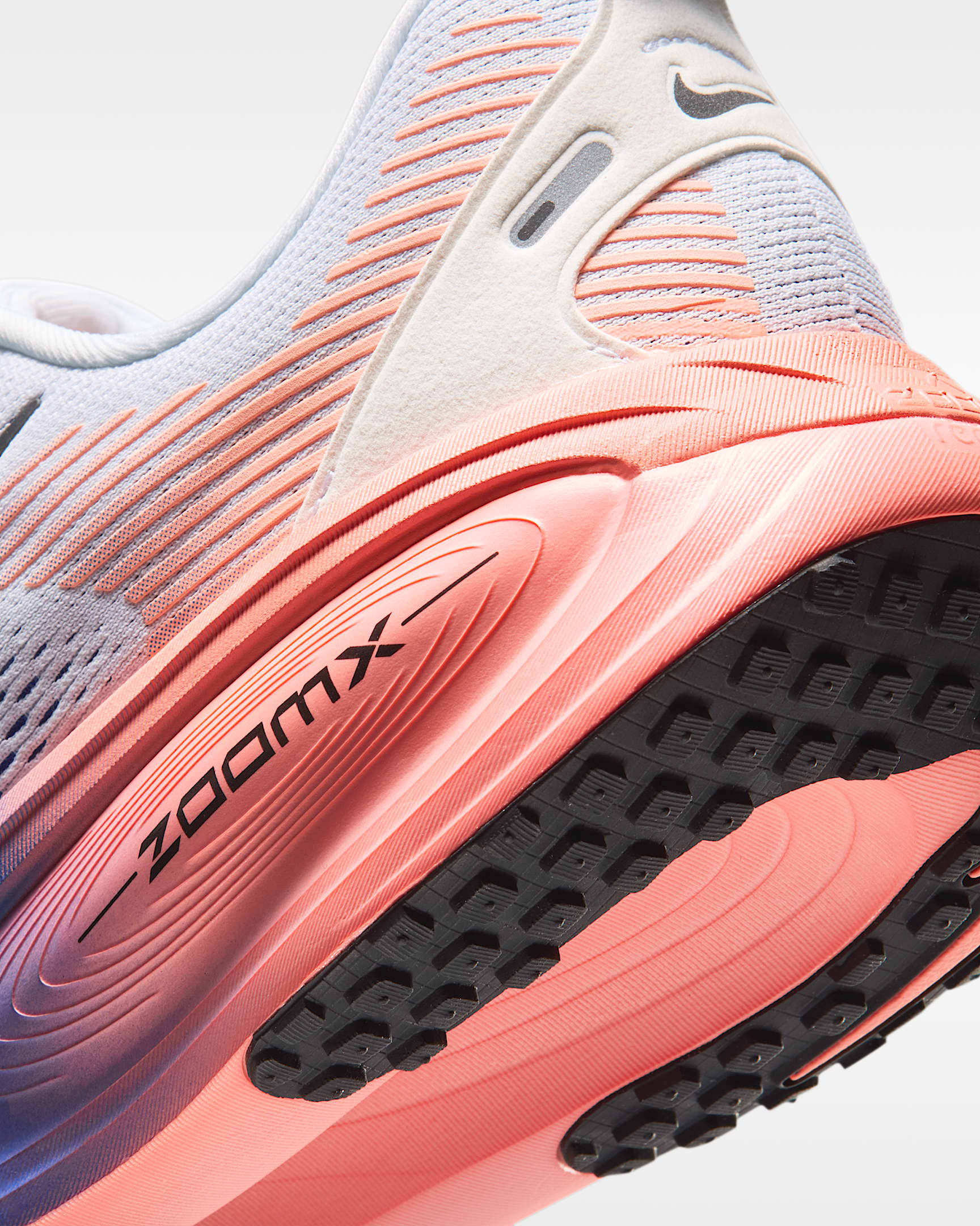 Nike Vomero 18 男款路跑鞋 - 白色/Racer Blue/Atomic Pink/黑色
