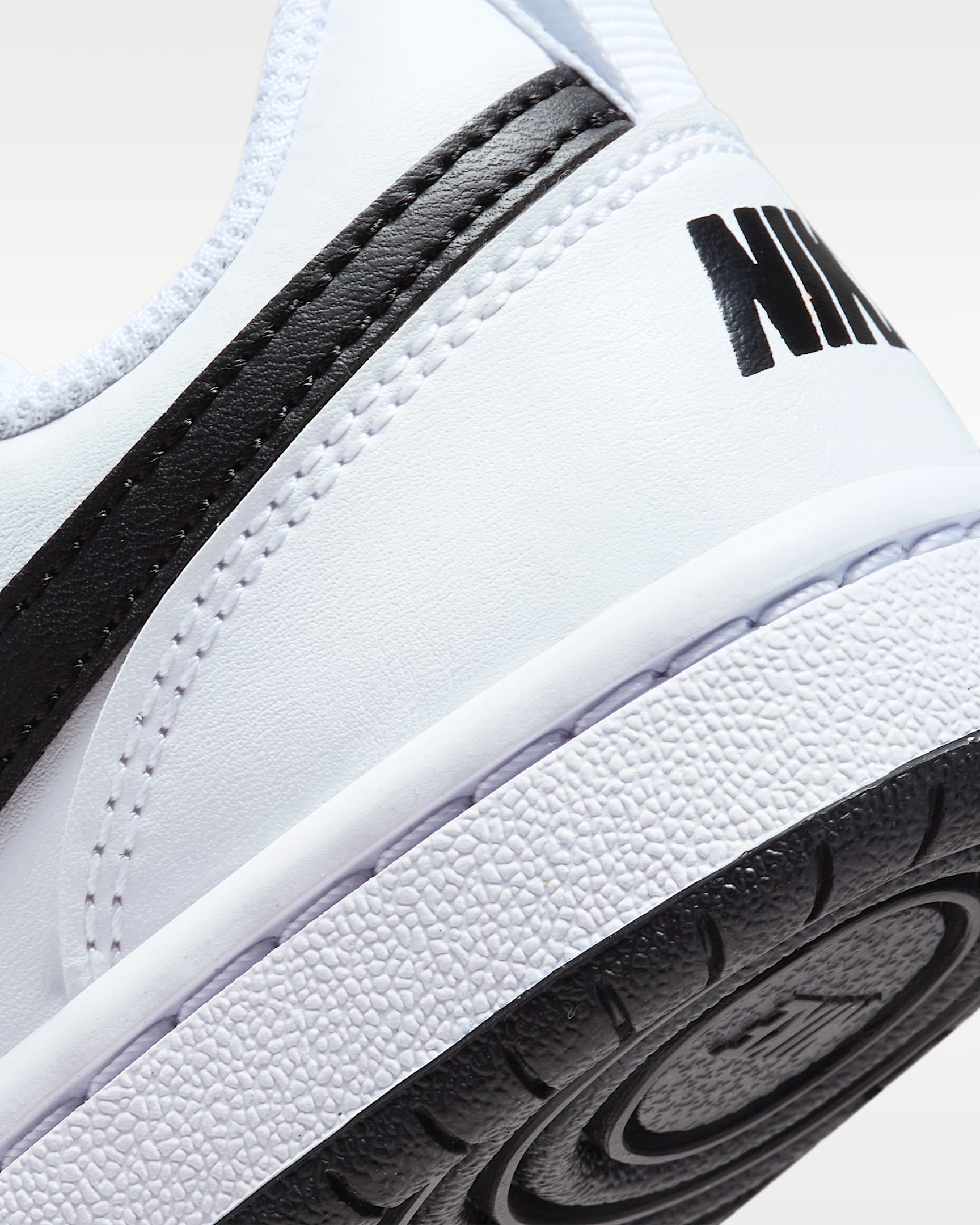 Nike Court Borough Low Recraft Younger Kids' Shoes - White/Black