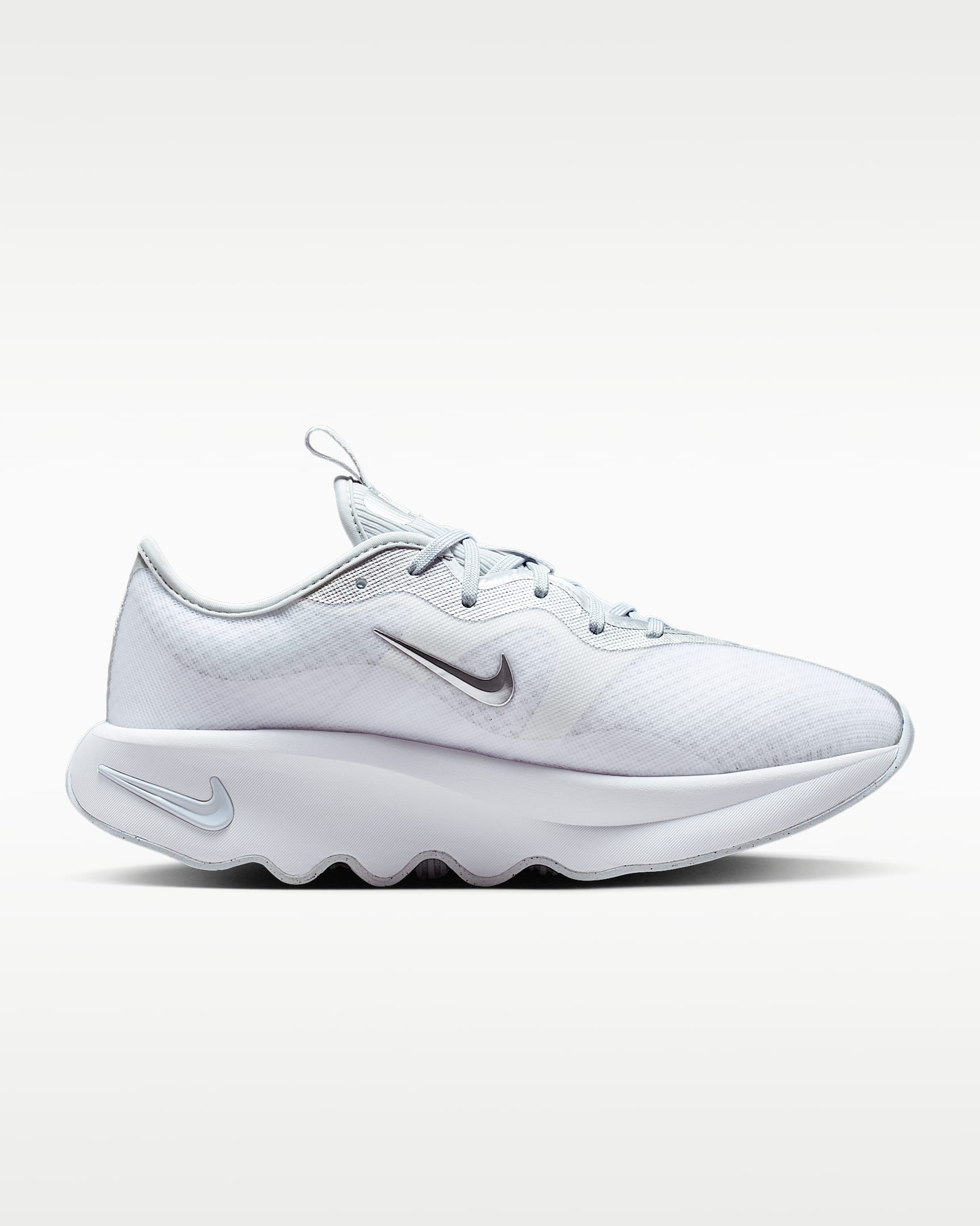 Scarpa da camminata Nike Motiva 2 – Donna - Bianco/Pure Platinum/Argento metallizzato