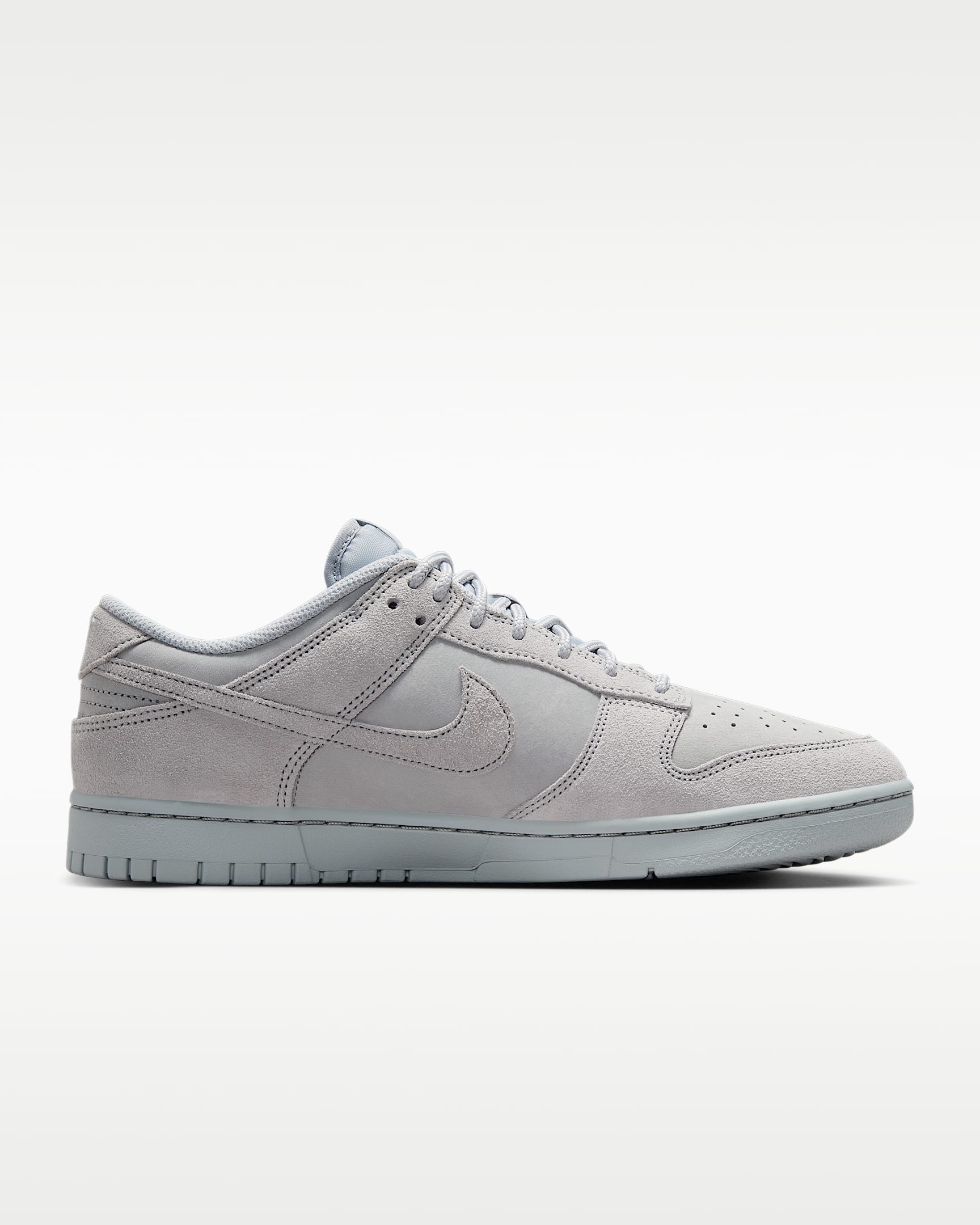 Nike Dunk Low Retro SE Men's Shoes - Wolf Grey/Wolf Grey