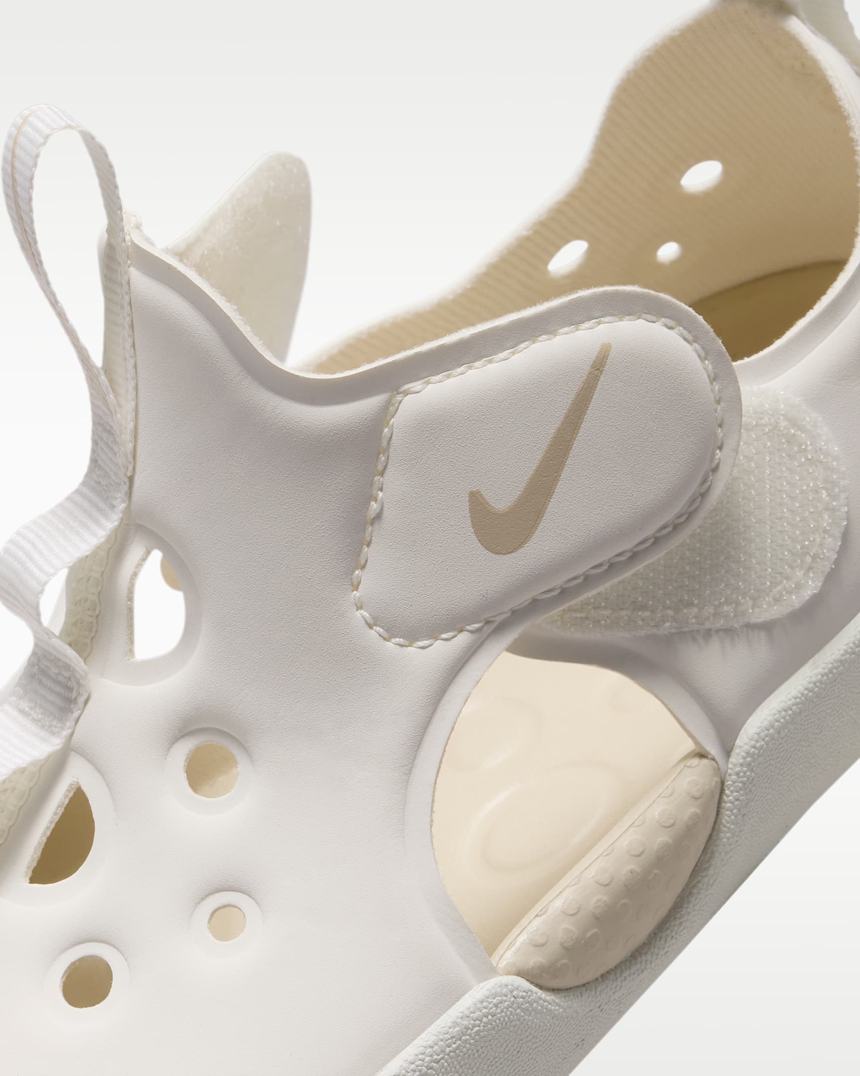 Nike Sunray Protect 4 Little Kids' Sandals - Sail/Sanddrift